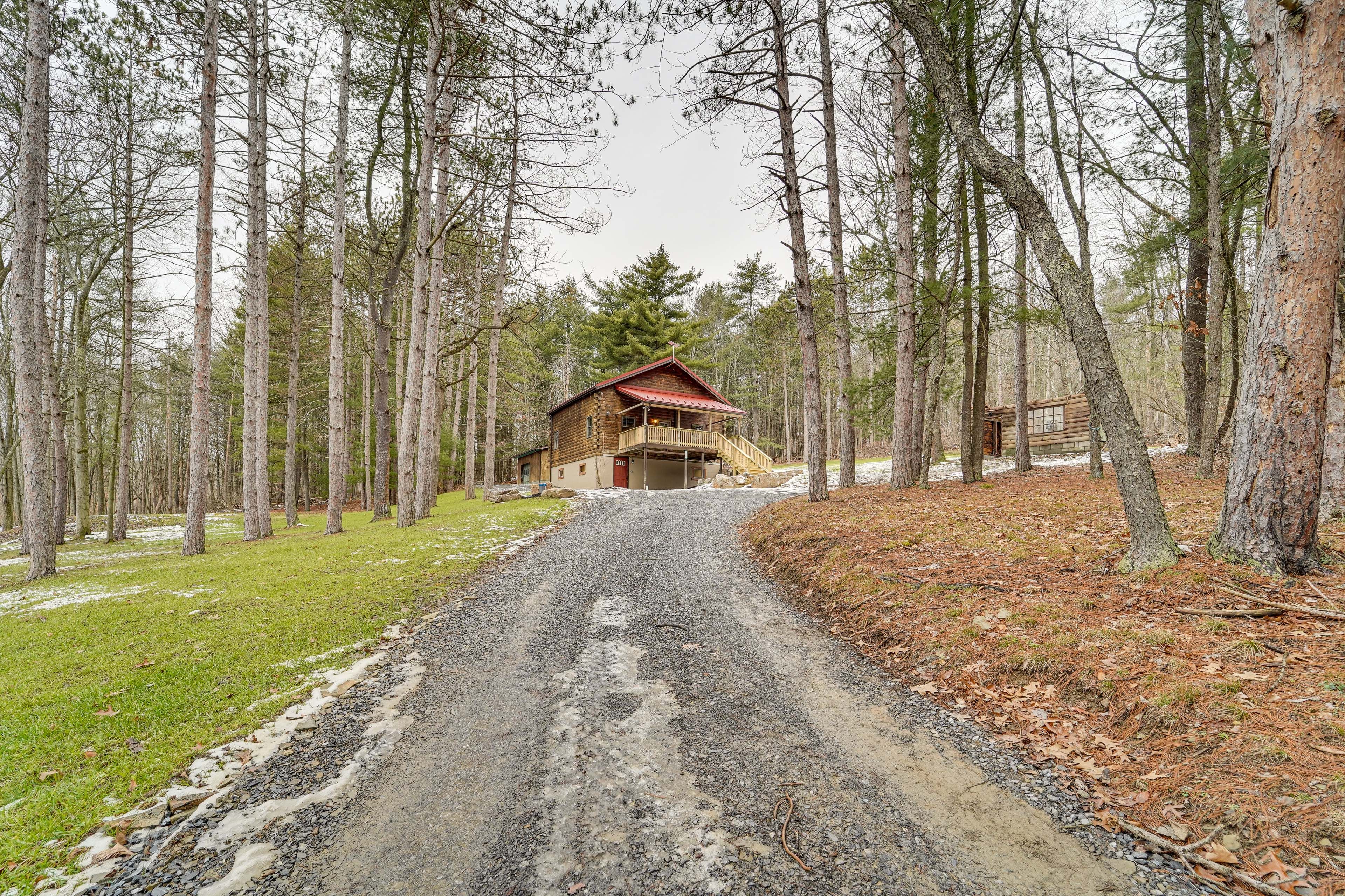 Parking | Driveway (2 Vehicles)