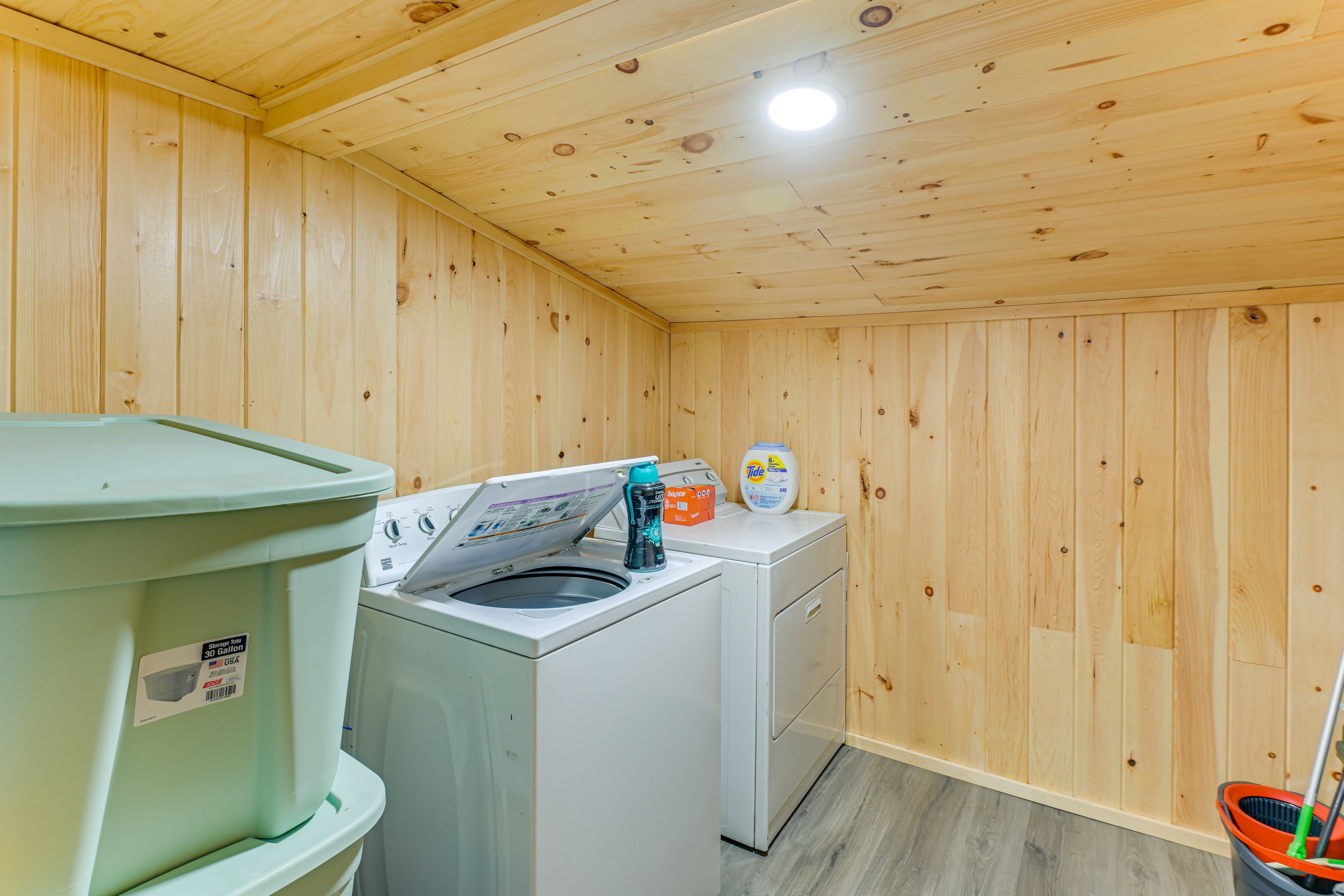 Laundry Room | Main House | Washer & Dryer