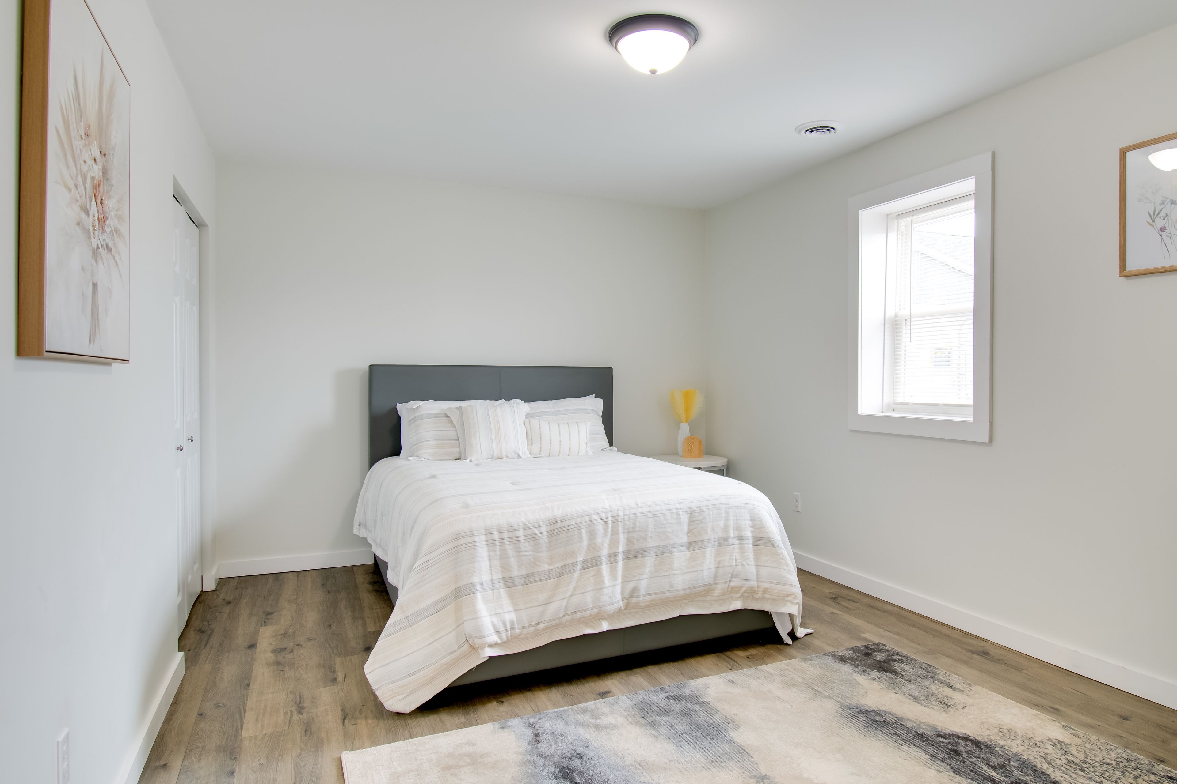 Bedroom 2 | Queen Bed