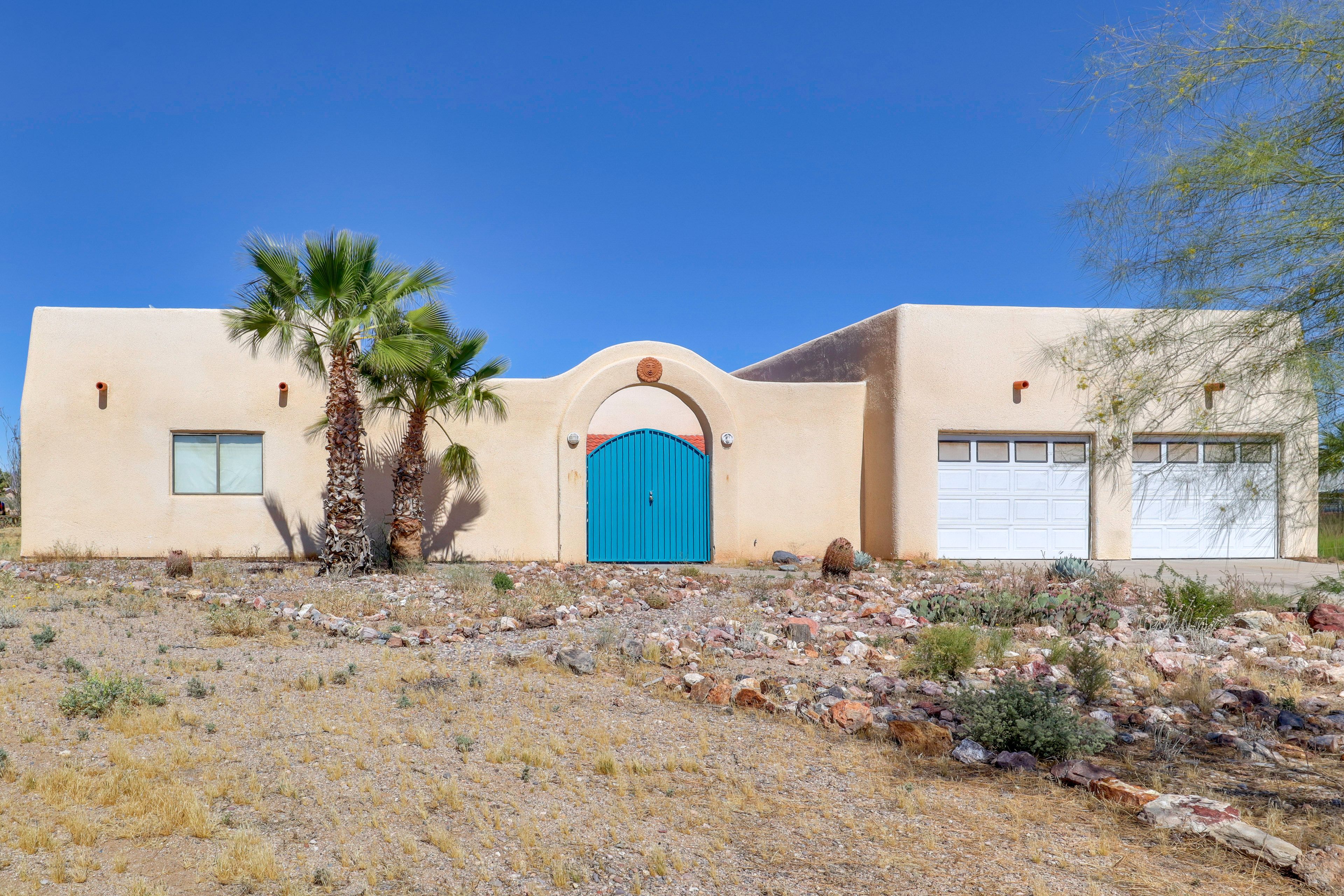 Golden Valley Vacation Rental | 3BR | 2BA | Small Step to Enter | 1,850 Sq Ft