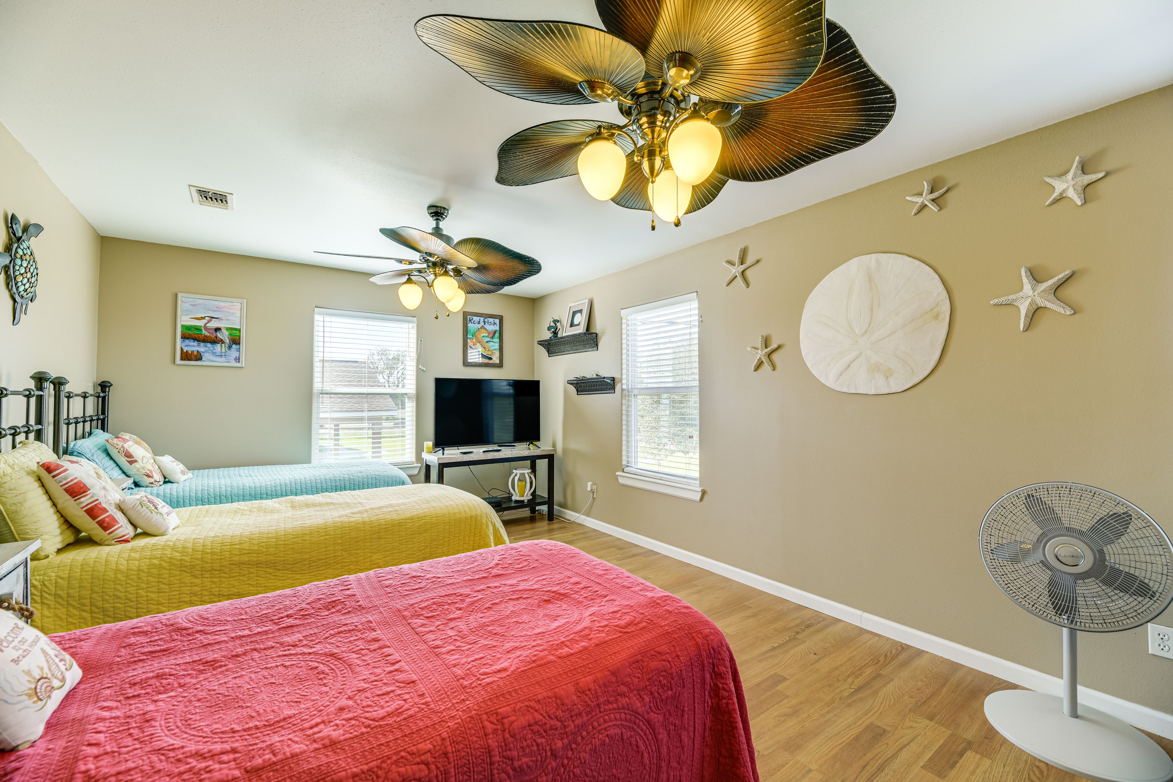 Bedroom 2 | Queen Bed | 3 Twin Beds | Smart TV w/ Cable