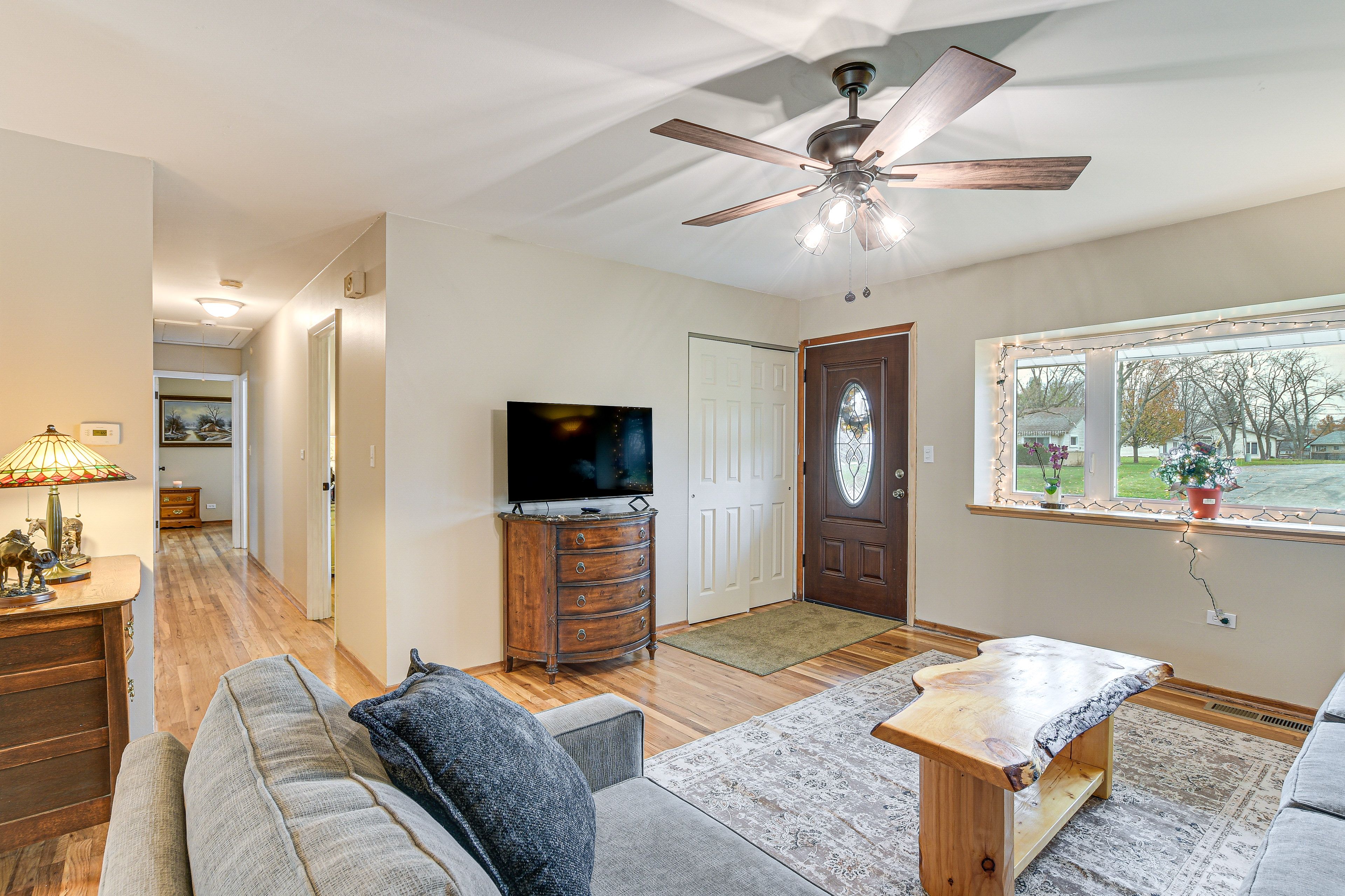 Living Room | Central A/C & Heating