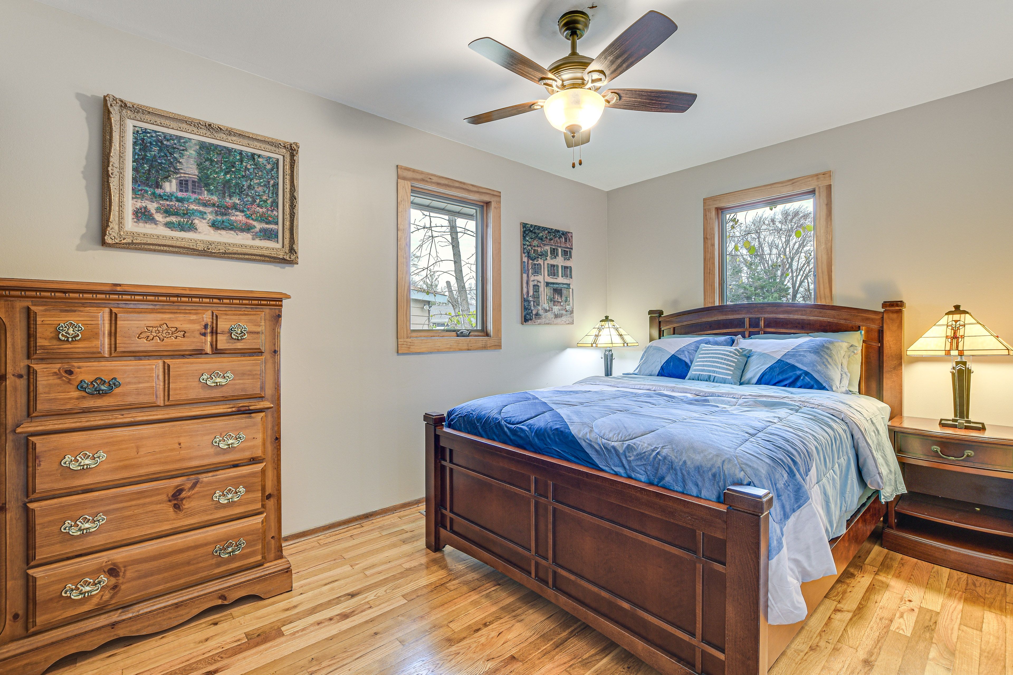 Bedroom 1 | Queen Bed | Linens Provided