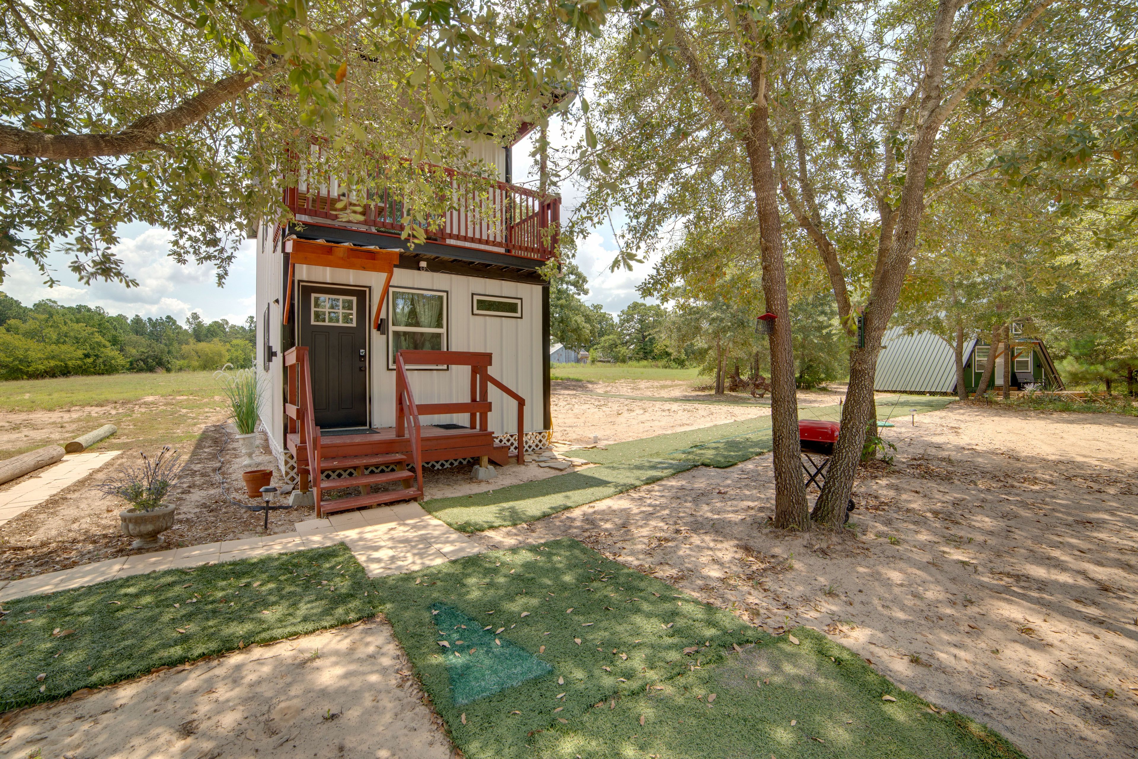 Exterior | Deck | Grill