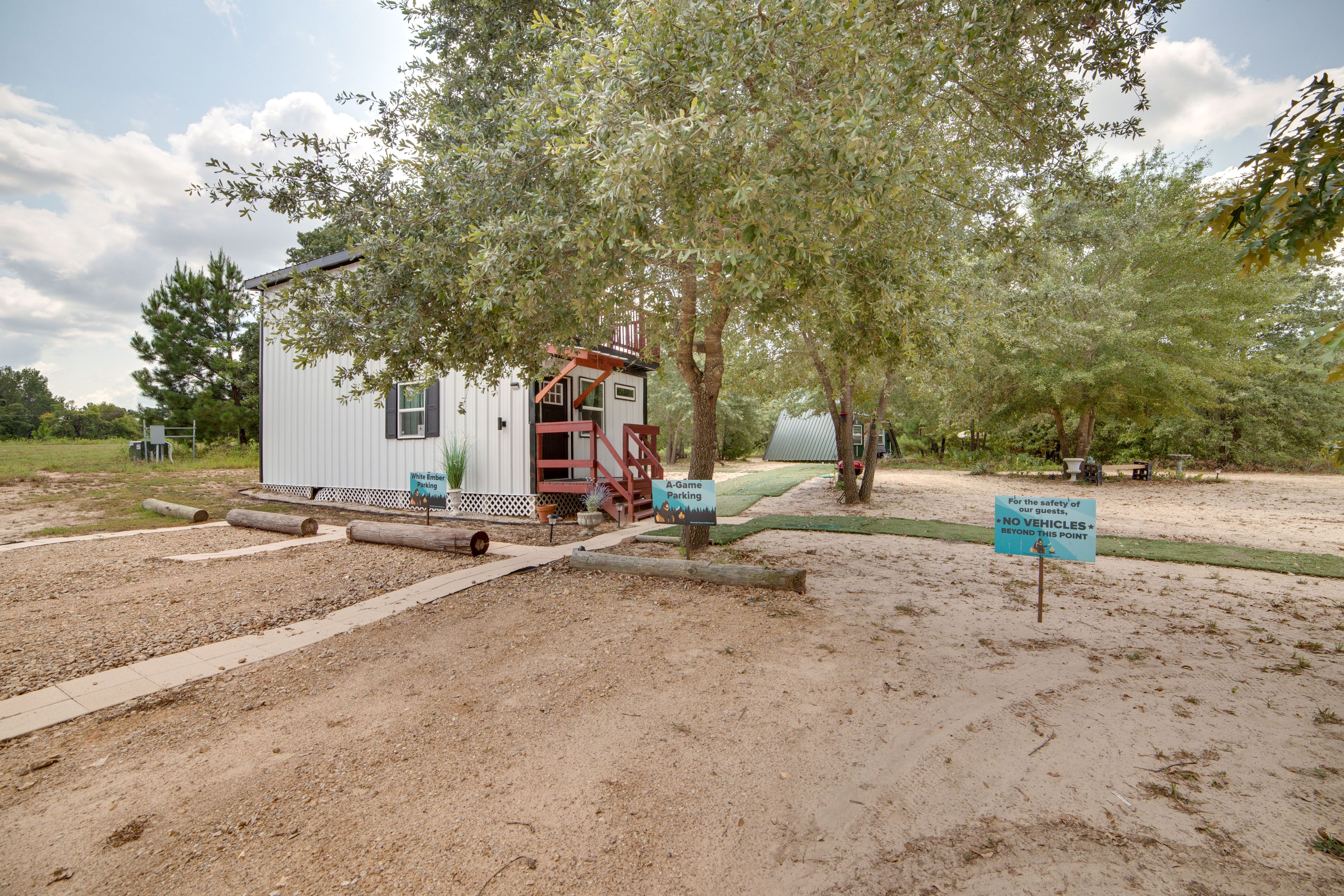 Parking | Driveway (3 Vehicles)