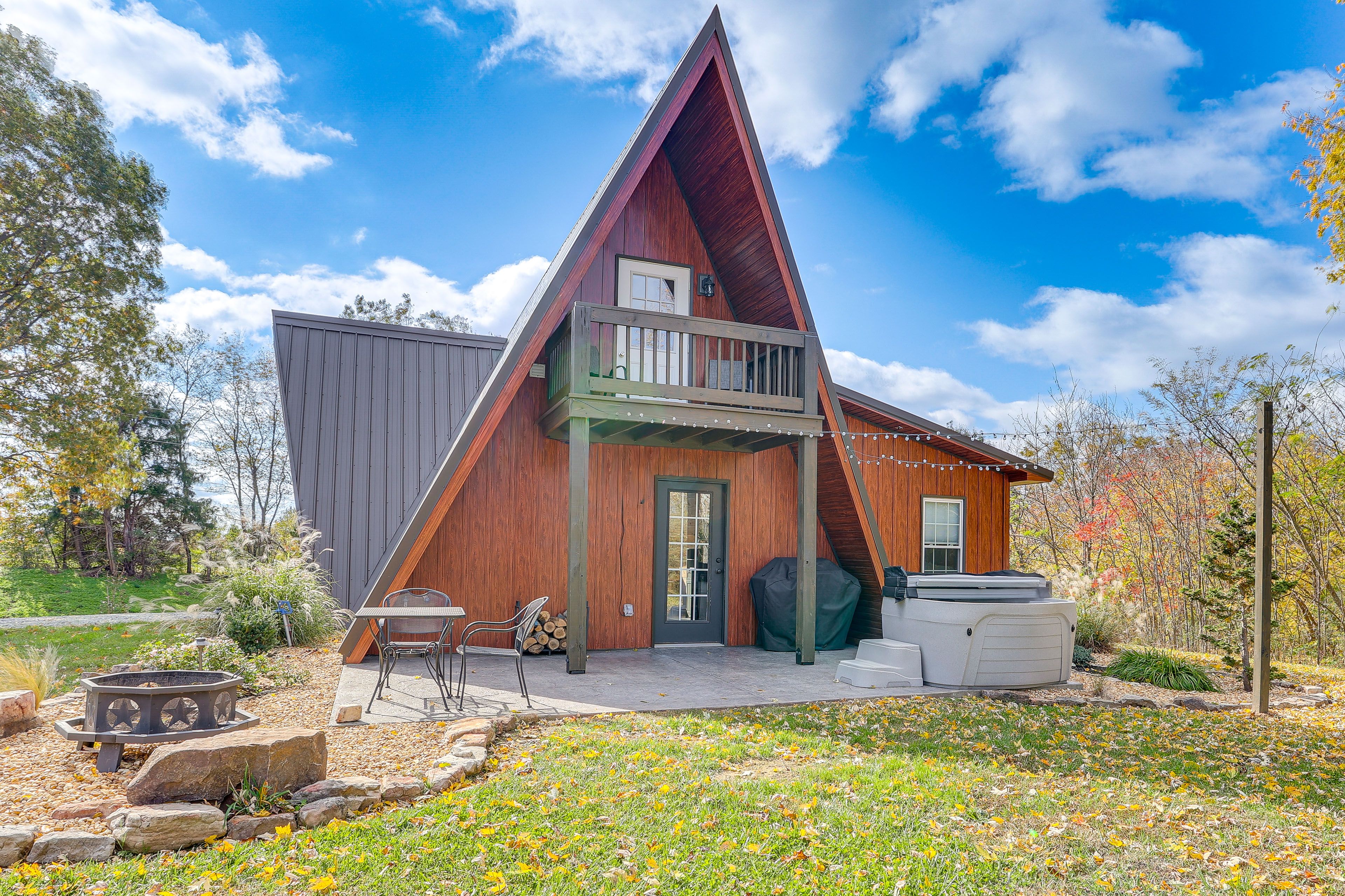 Kenton Vacation Rental | 1BR | 1BA | 600 Sq Ft | Small Step to Enter