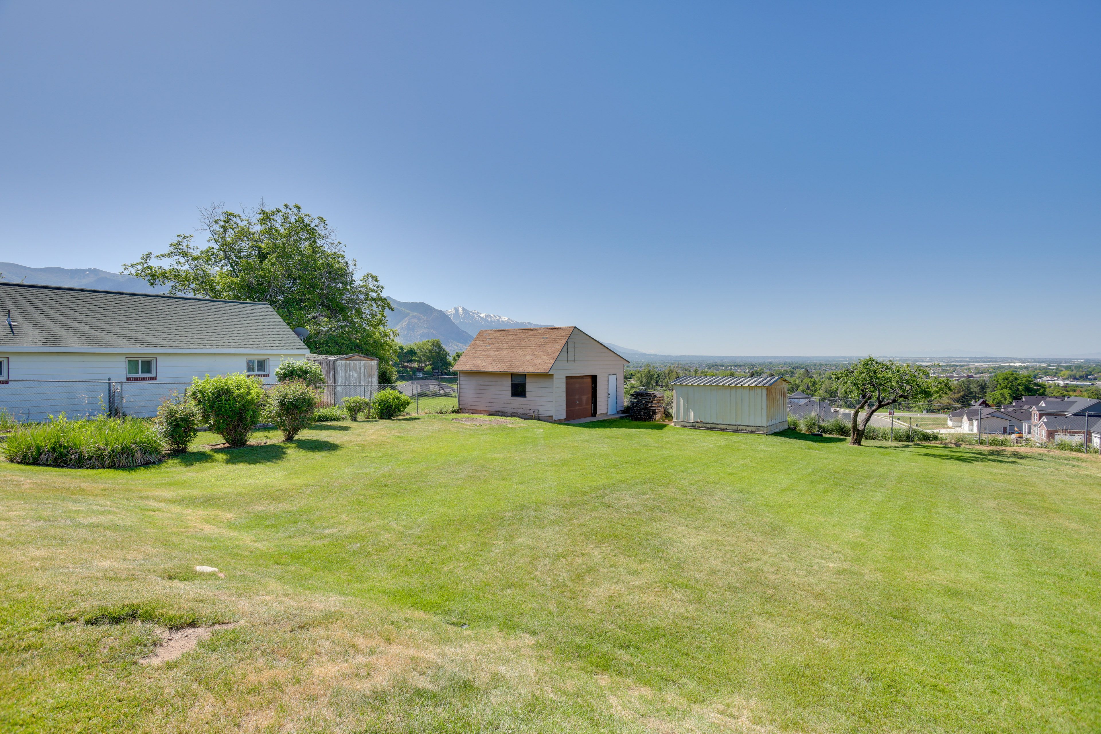Backyard | Valley Views