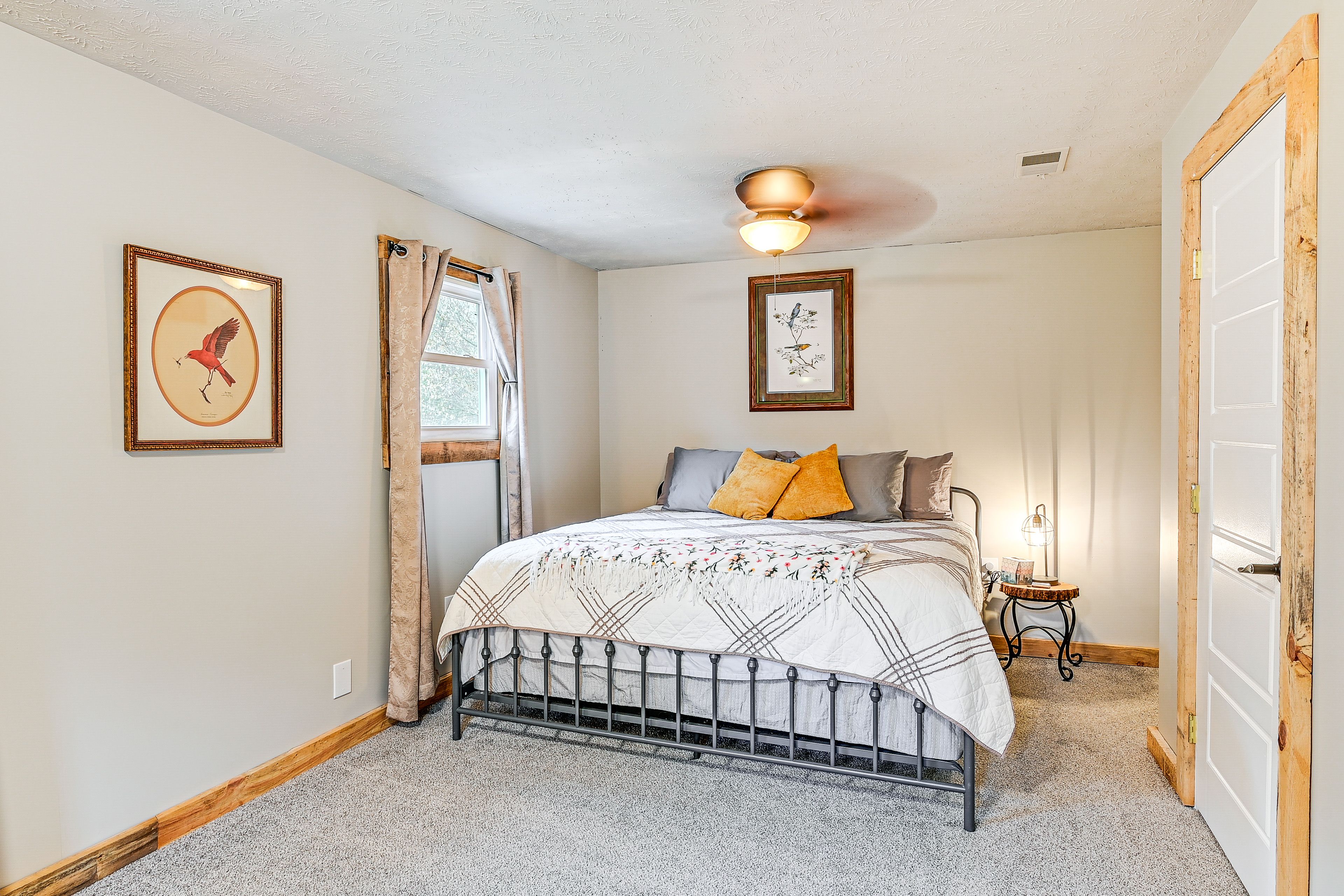 Bedroom 2 | King Bed | 2nd Floor