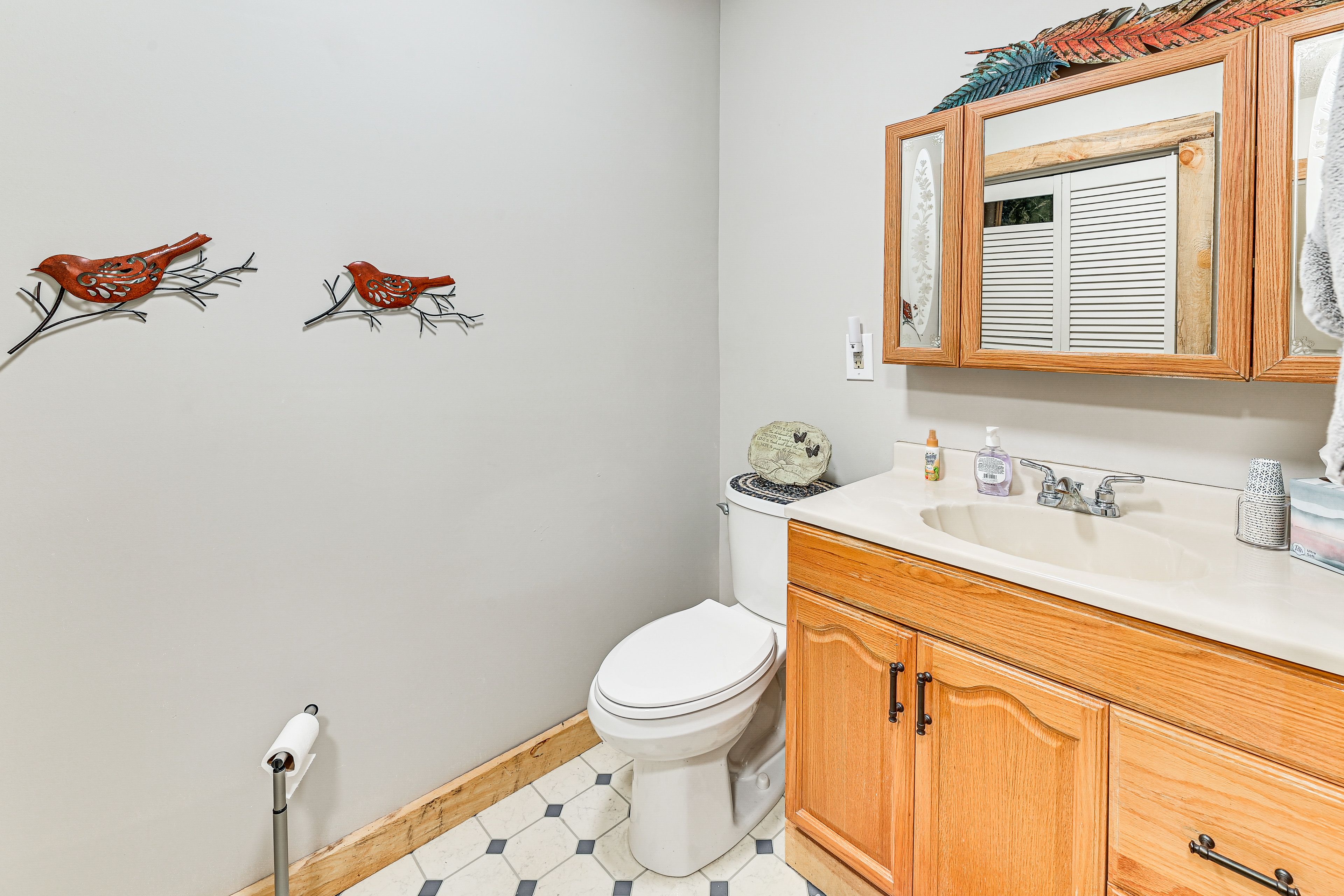 Half Bathroom | 1st Floor