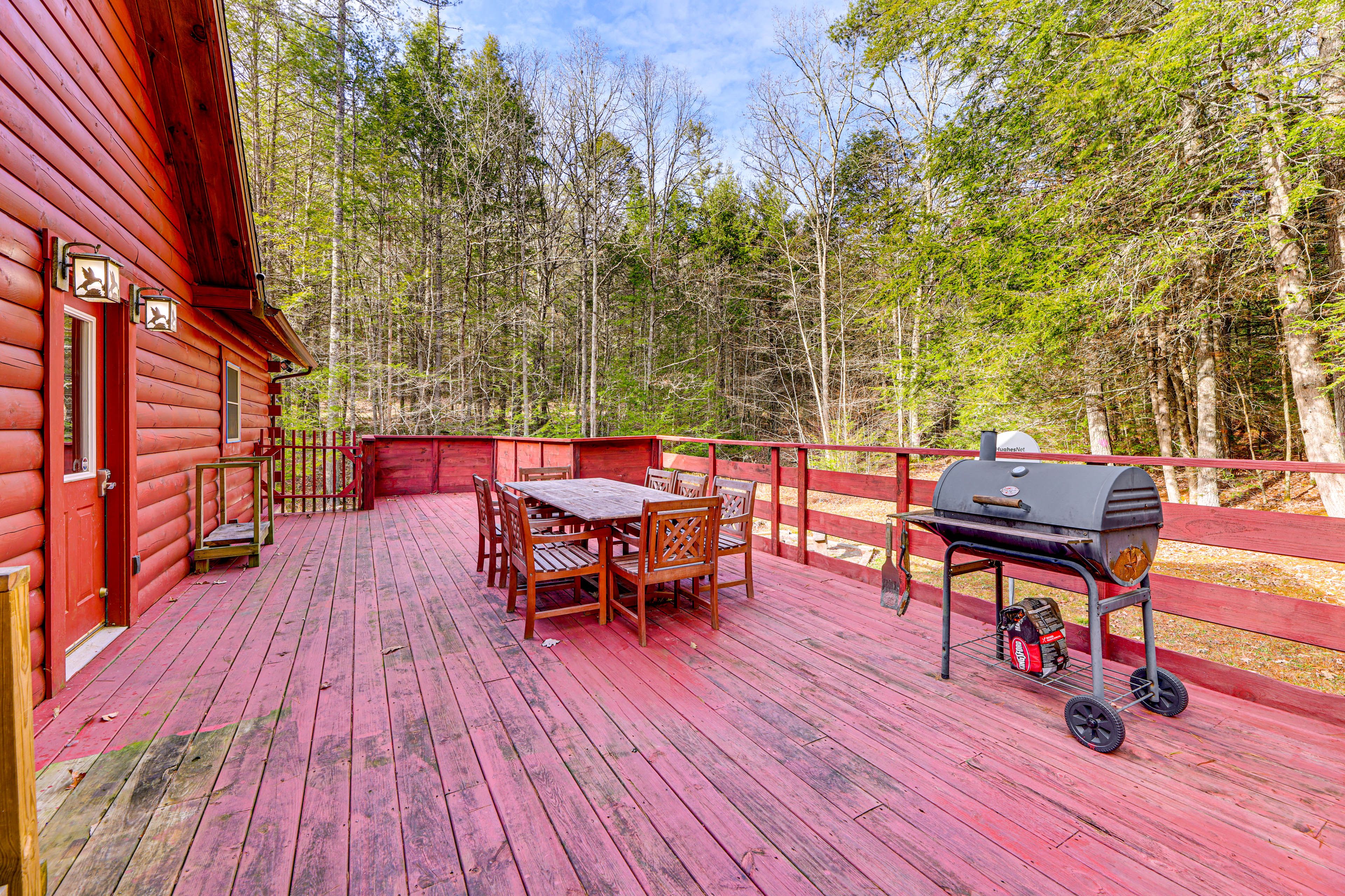Dunmore Vacation Rental | 4BR | 3BA | 2,000 Sq Ft | 7 Steps to Enter