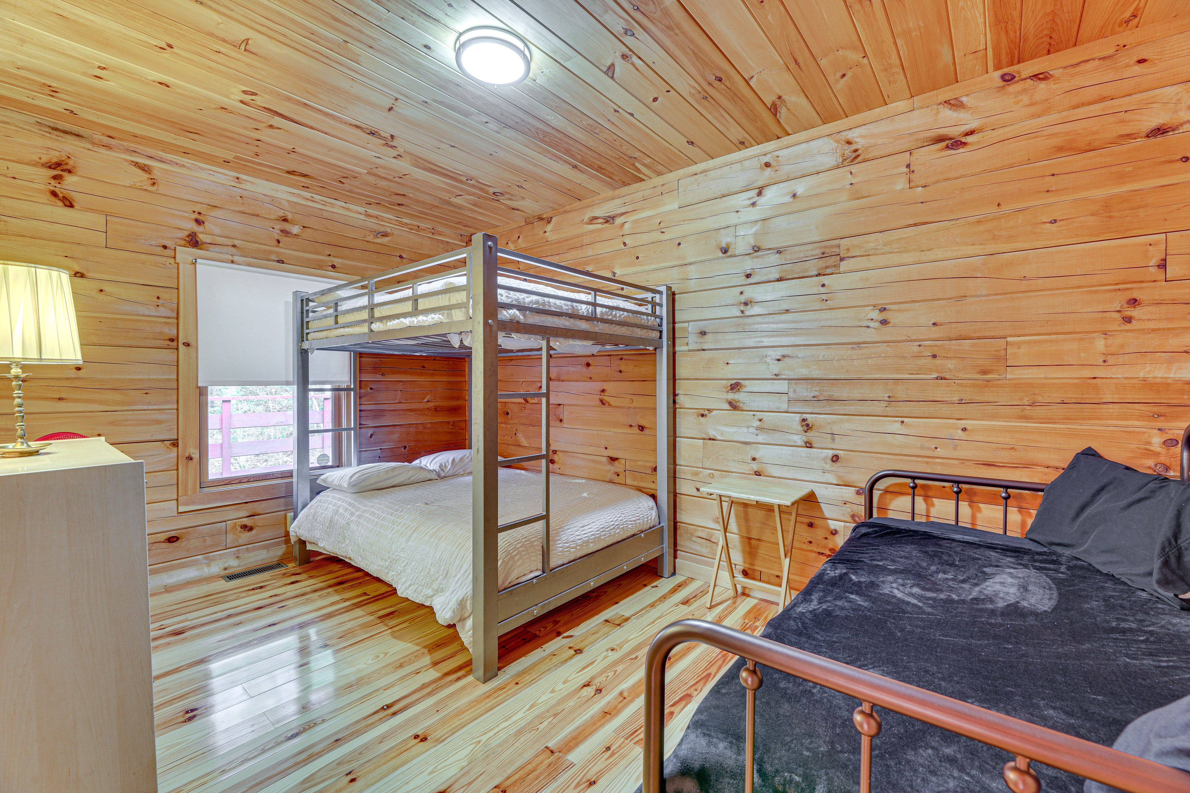 Bedroom 3 | Queen Bunk Bed | Twin Daybed w/ Twin Trundle