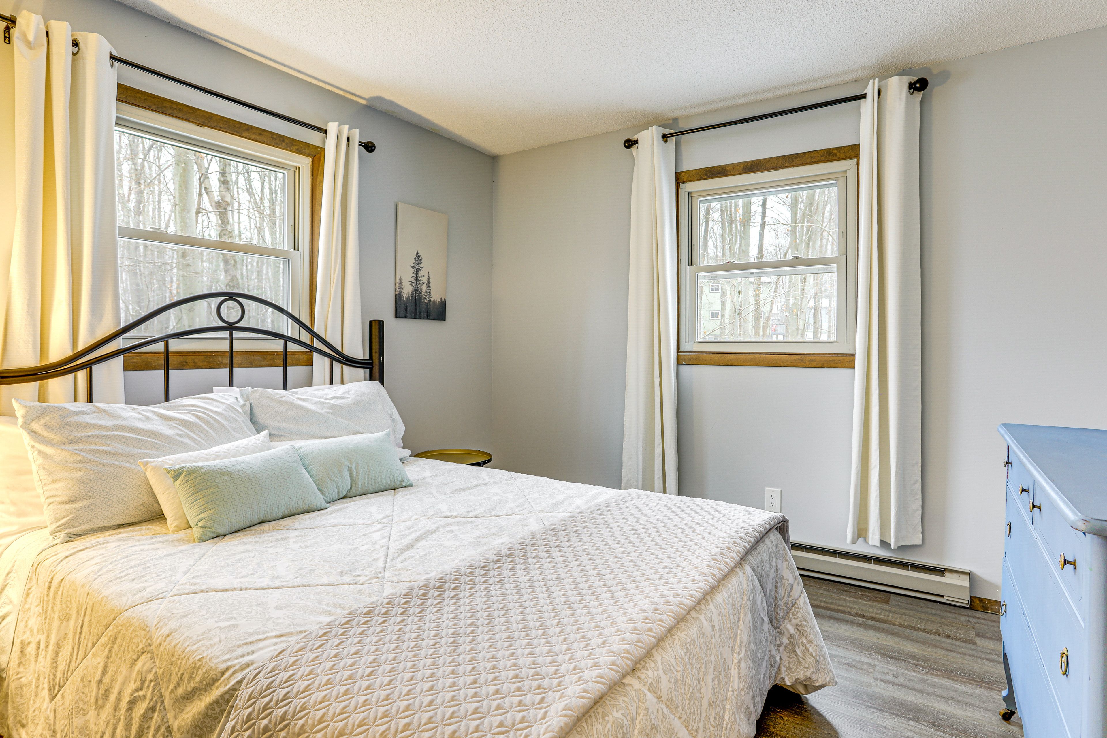 Bedroom 2 | Queen Bed | 2nd Floor