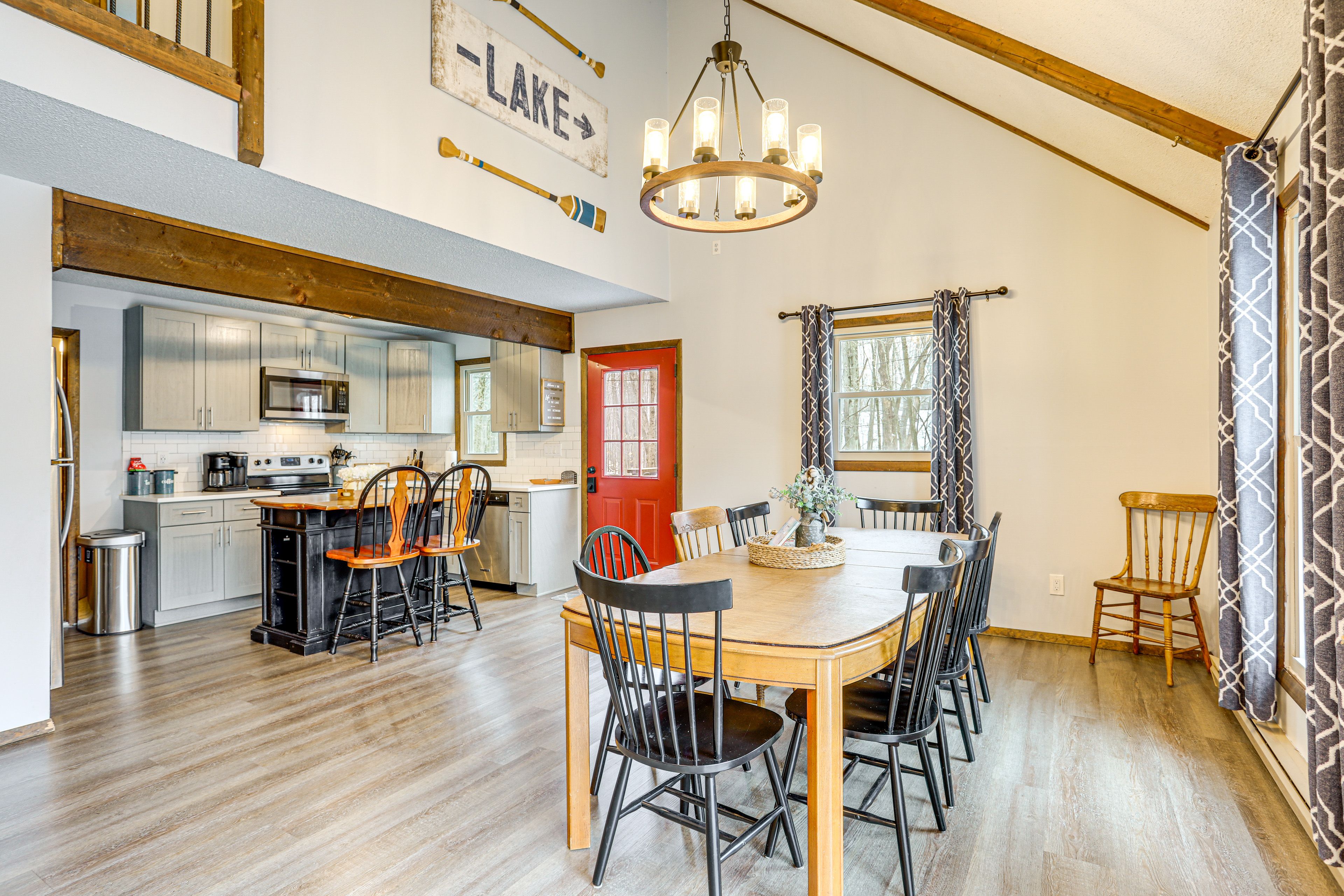 Dining Area | 1st Floor