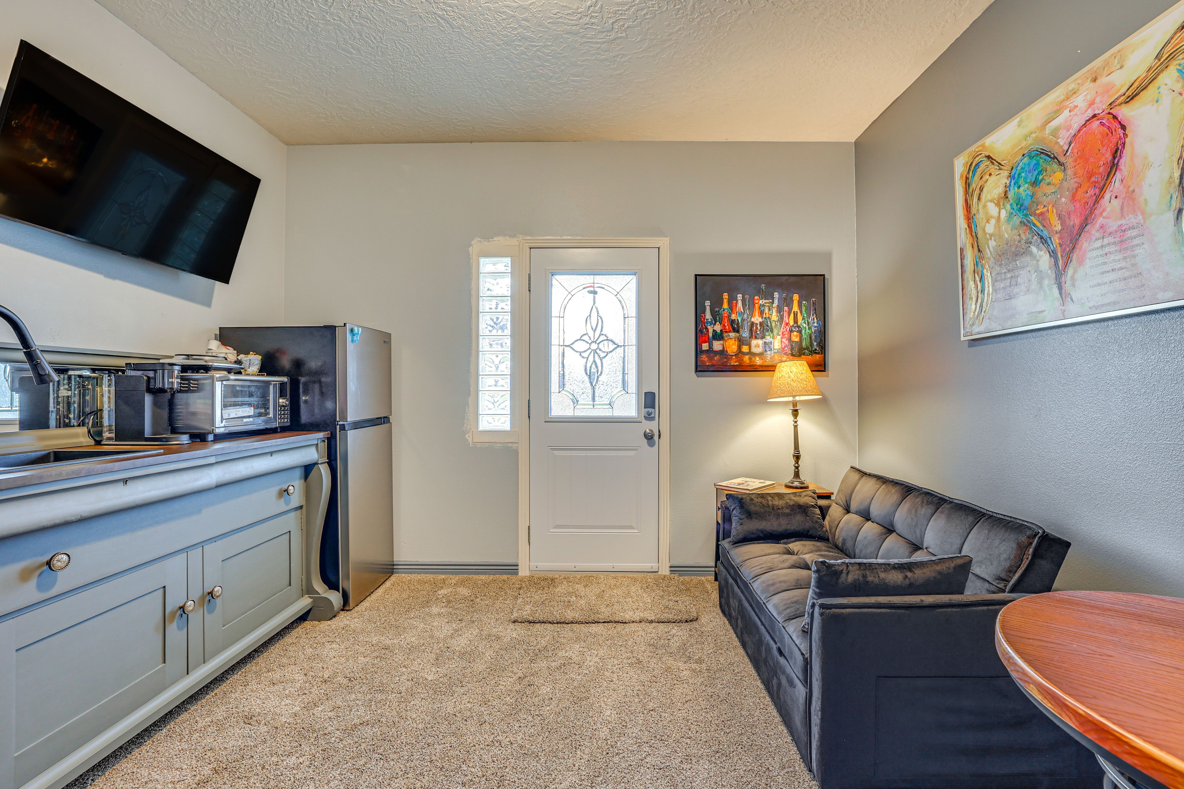 Living Room & Kitchenette | Single-Story Apartment