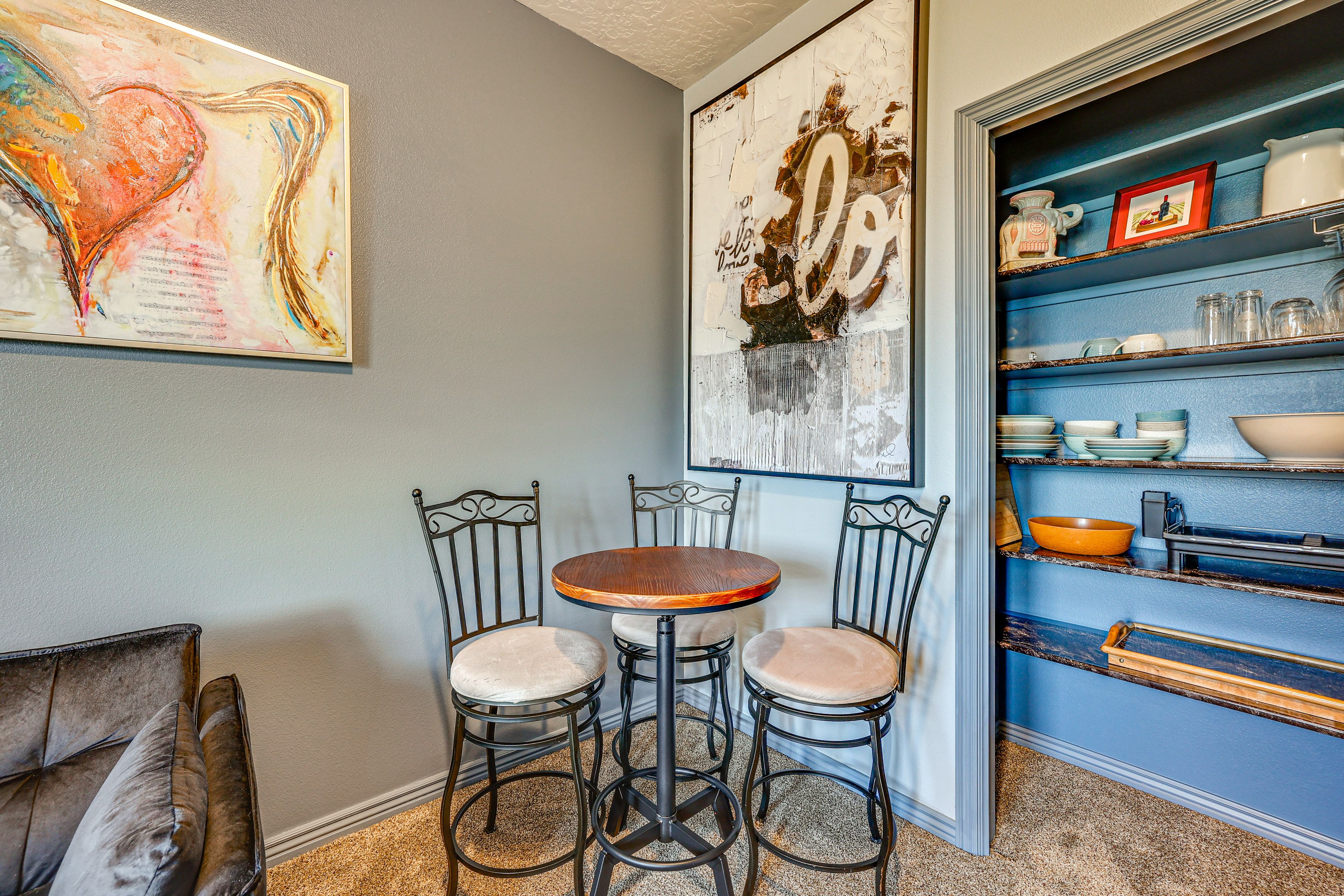 Dining Room | Dining Table
