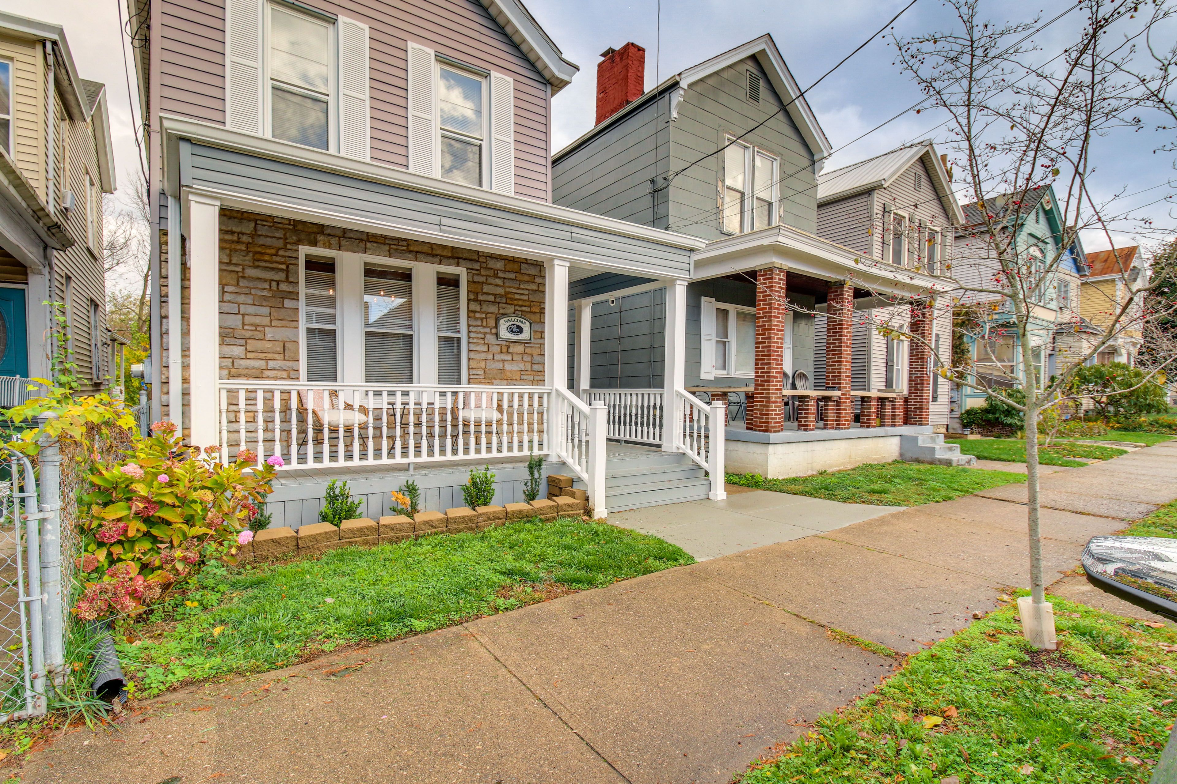Home Exterior | Keyless Entry | Fenced Backyard