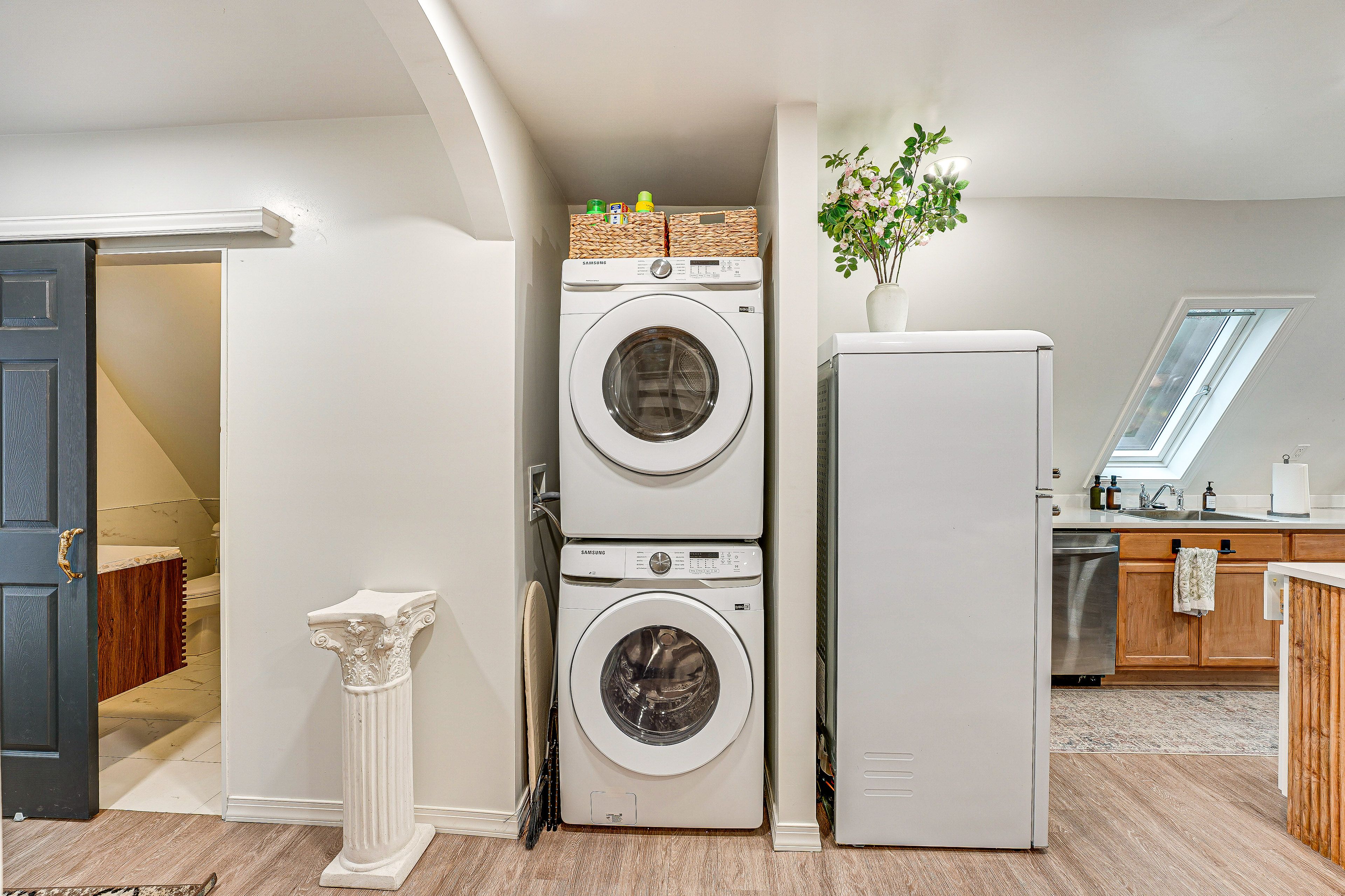In-Unit Laundry Machines | 1st Floor