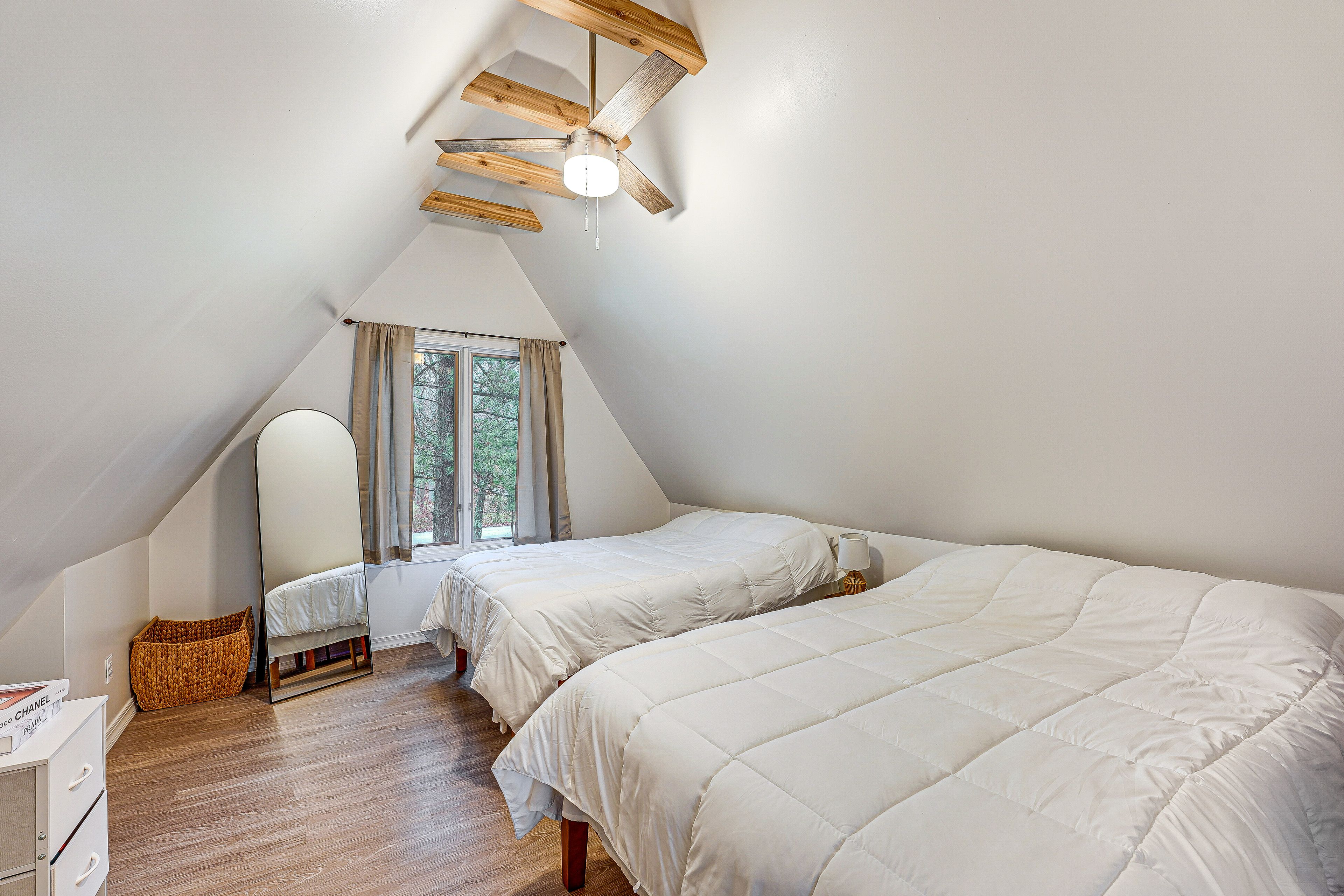 Bedroom 3 | 2 Full Beds | 2nd Floor