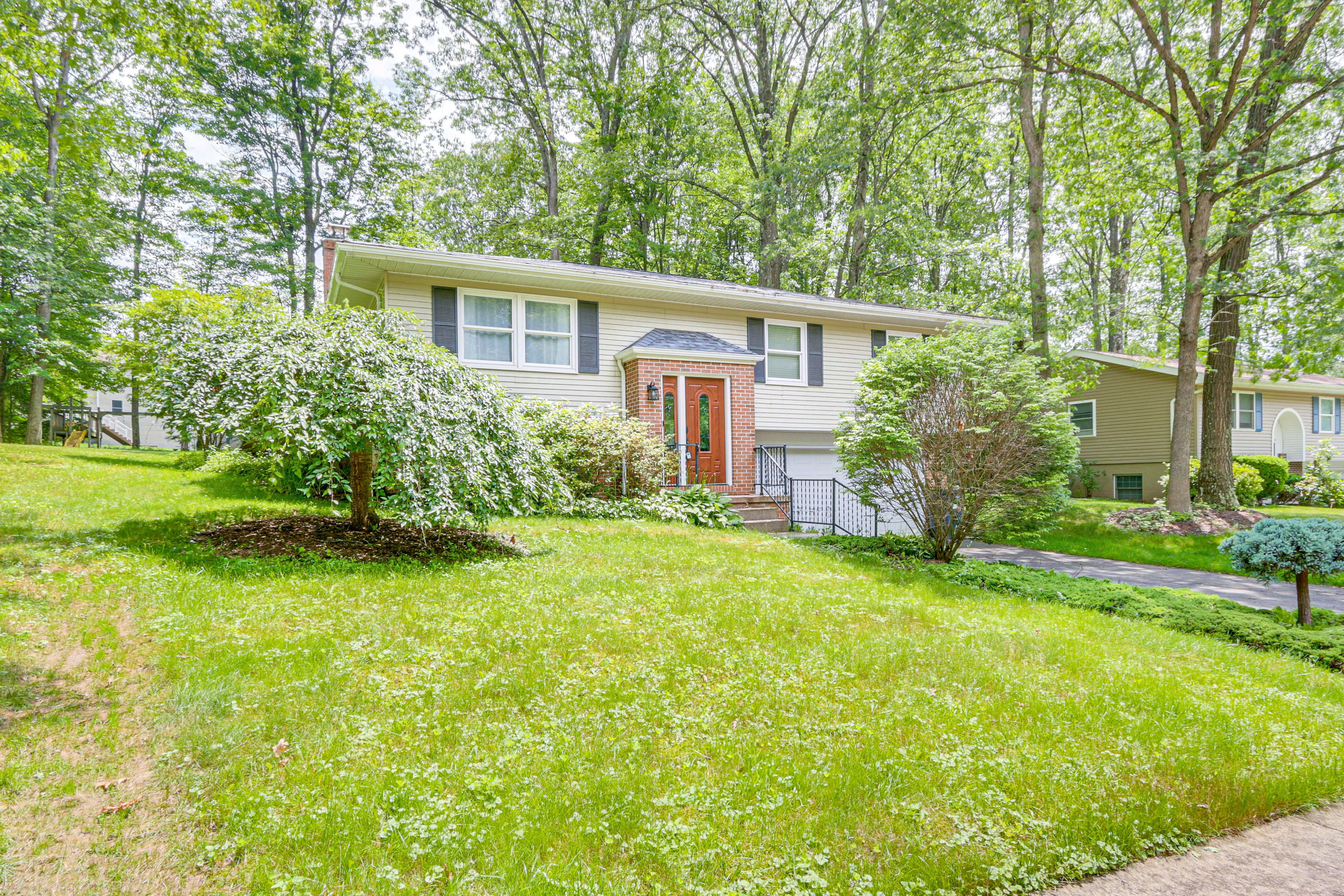 Home Exterior | Forested Surburban Setting