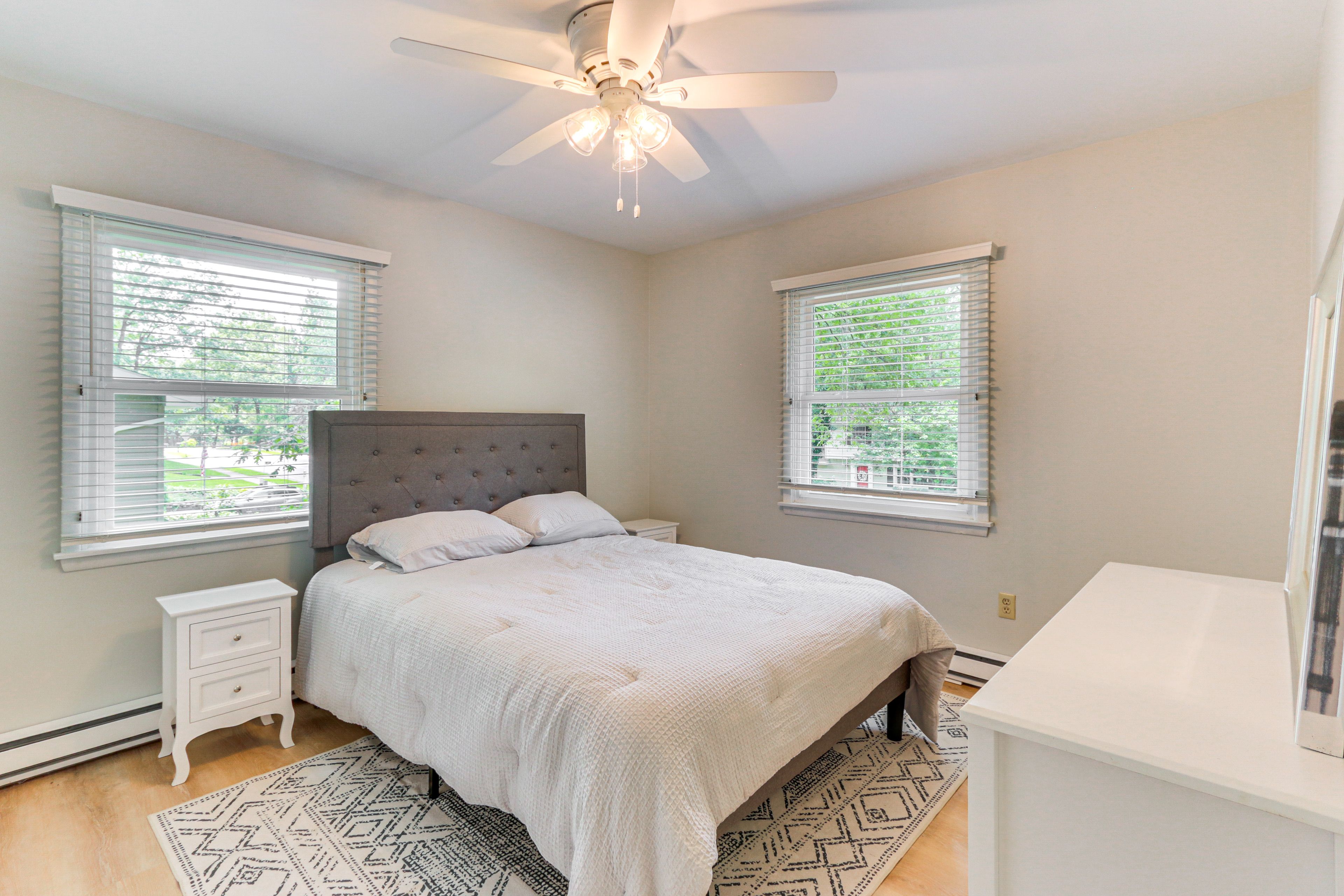 Bedroom 2 | Queen Bed | Main Level