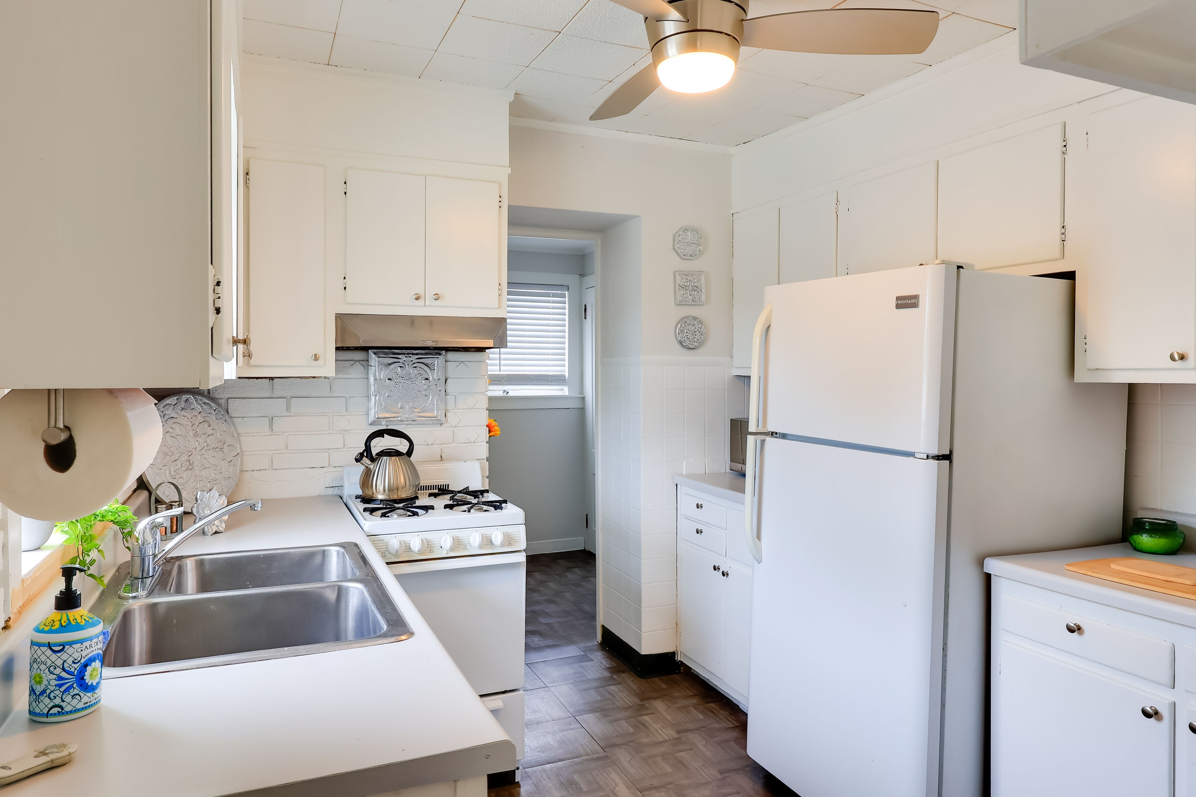 Kitchen | Microwave | Keurig Coffee Maker