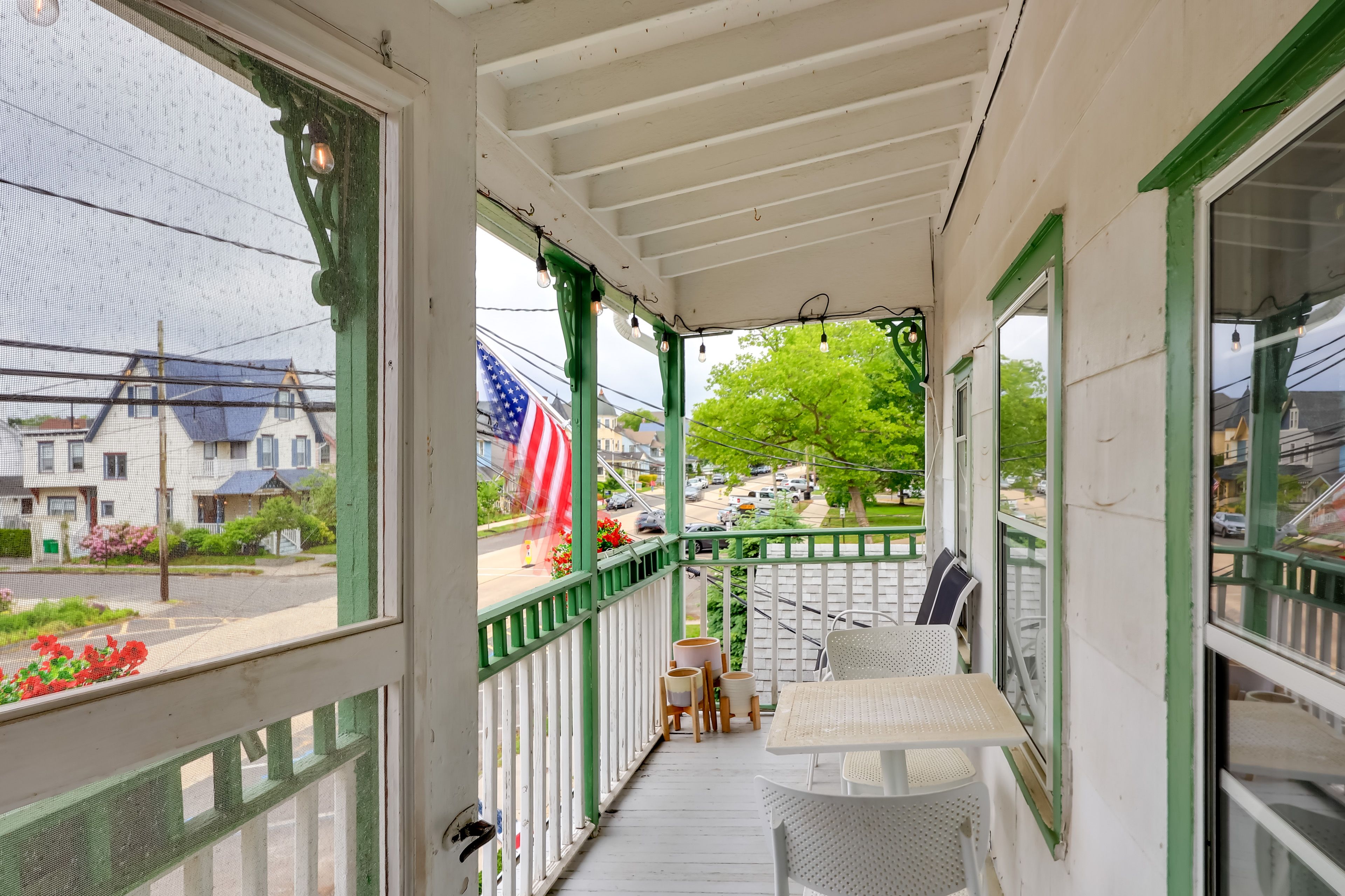 Covered Balcony | Outdoor Dining Area