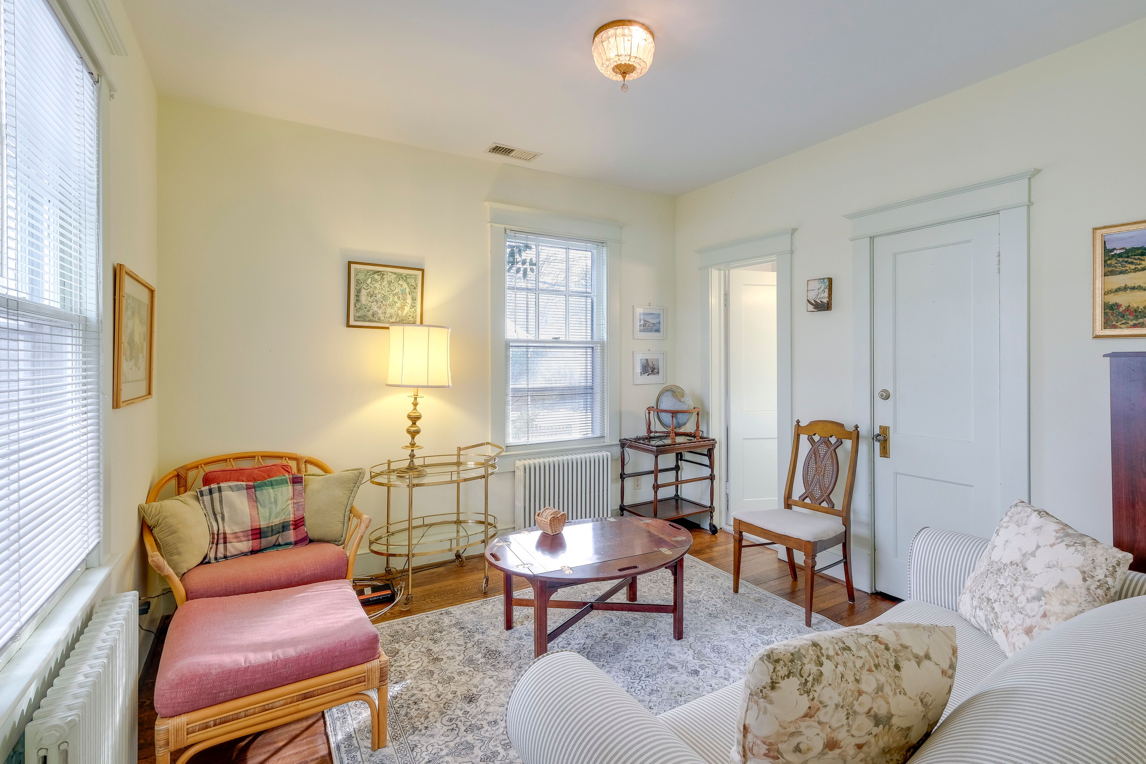 Sitting Room | 1st Floor