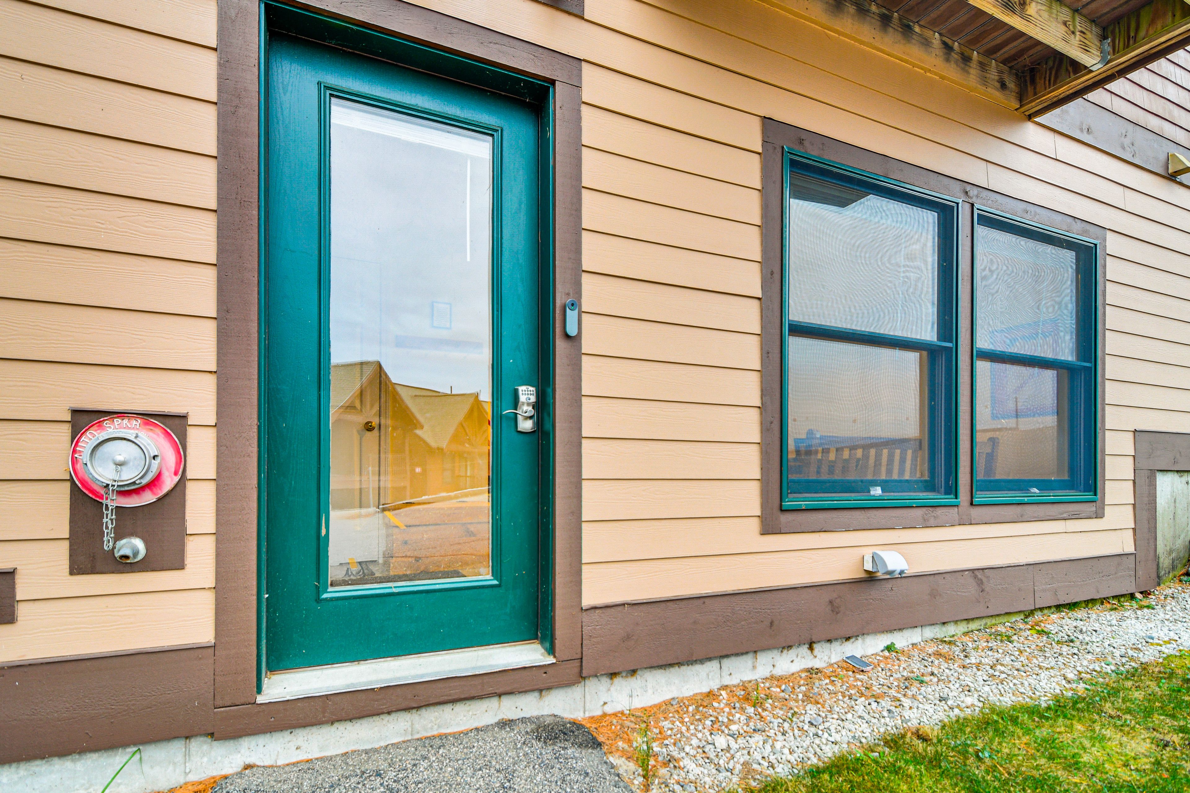 Front Entry | Reserved Parking (2 Vehicles)