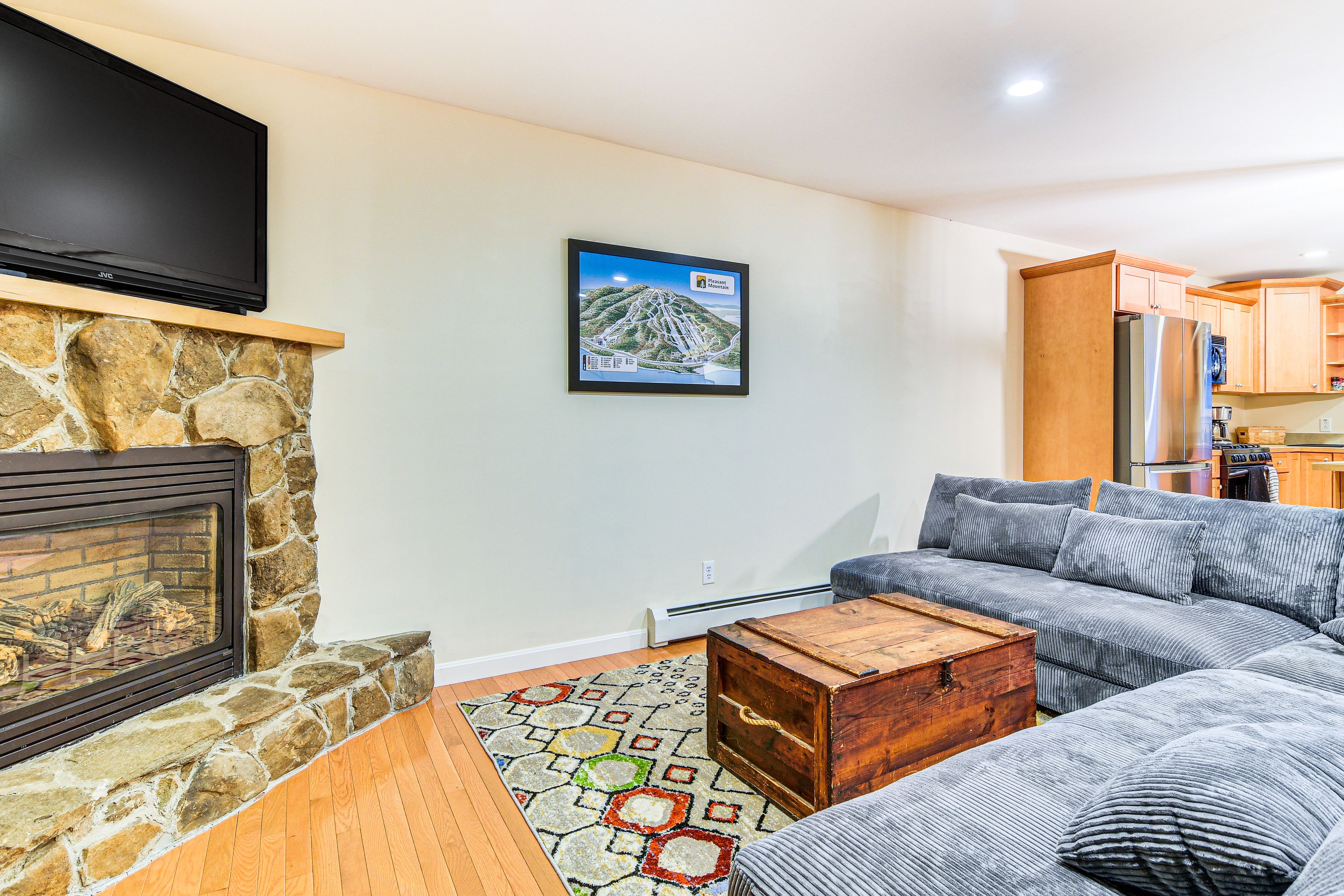 Living Room | 2nd Floor