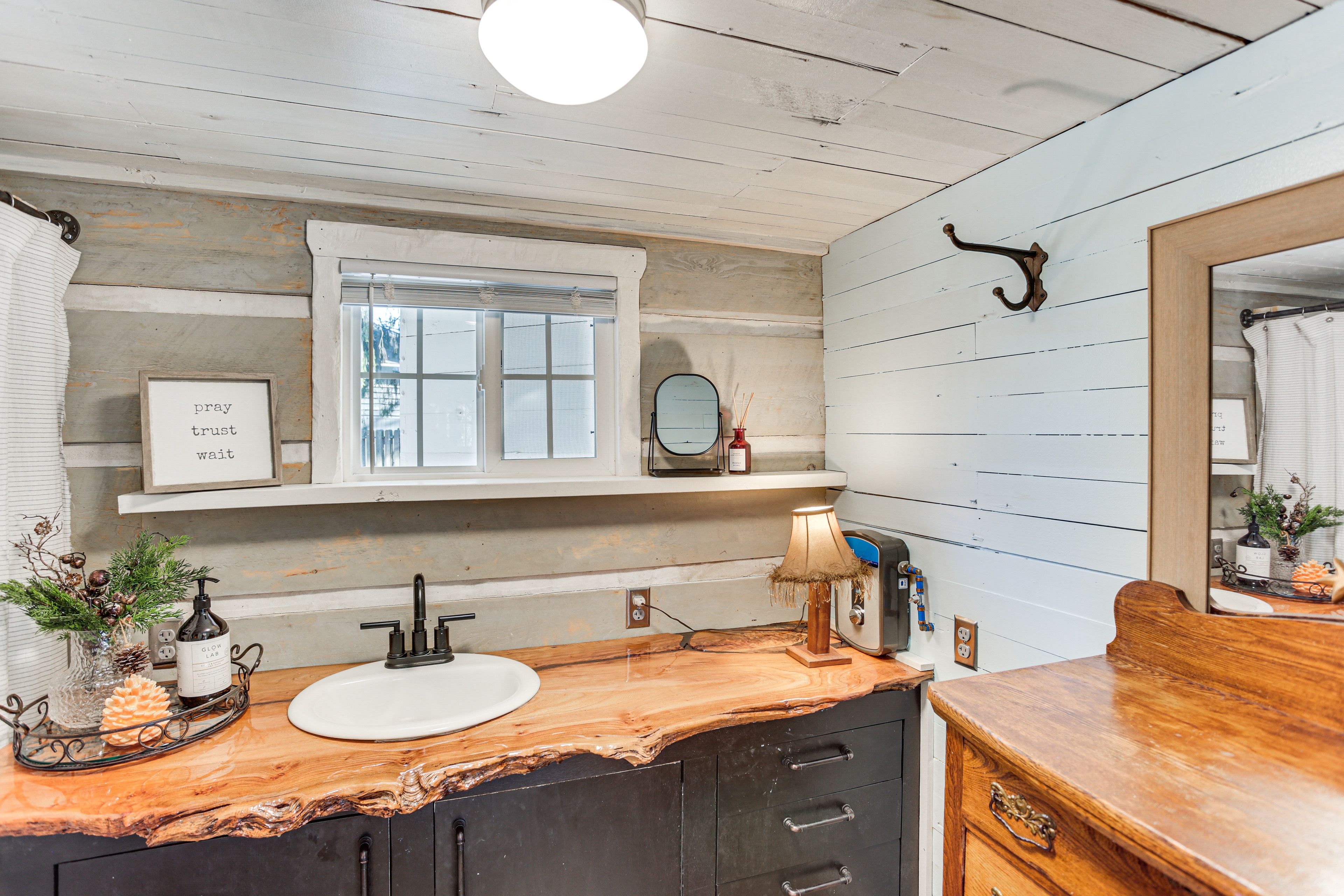 Bathroom | Towels Provided