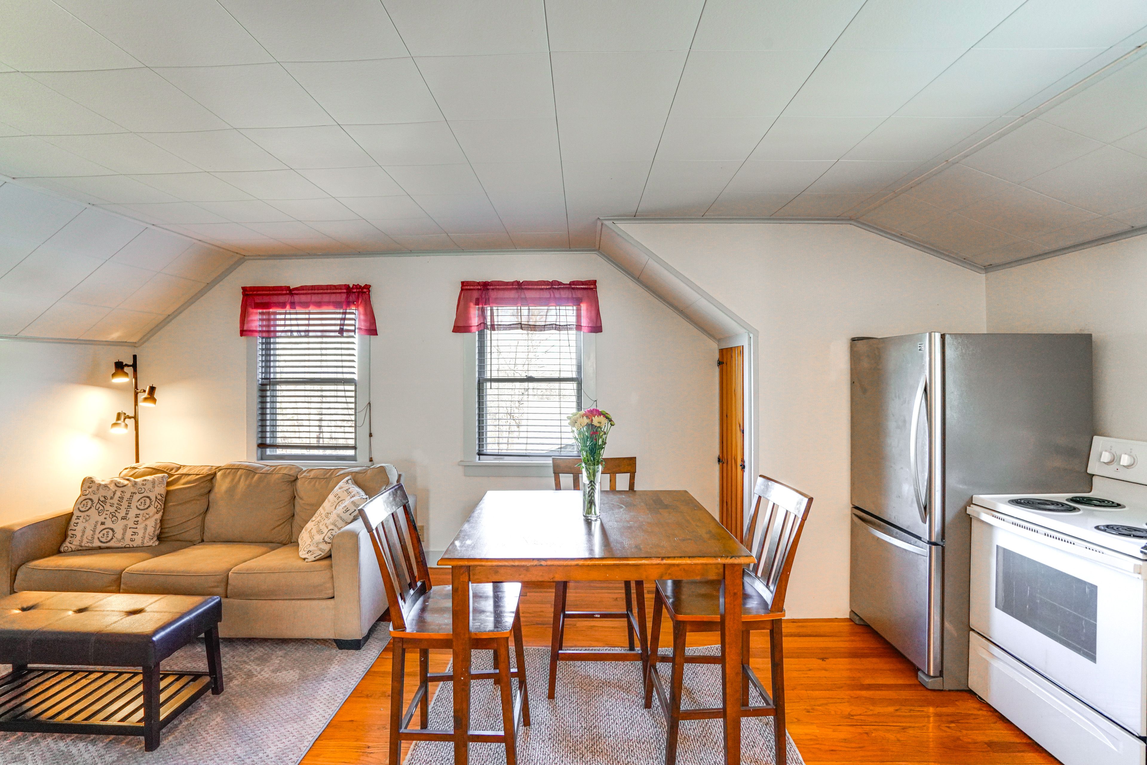 Dining Room | Dining Table