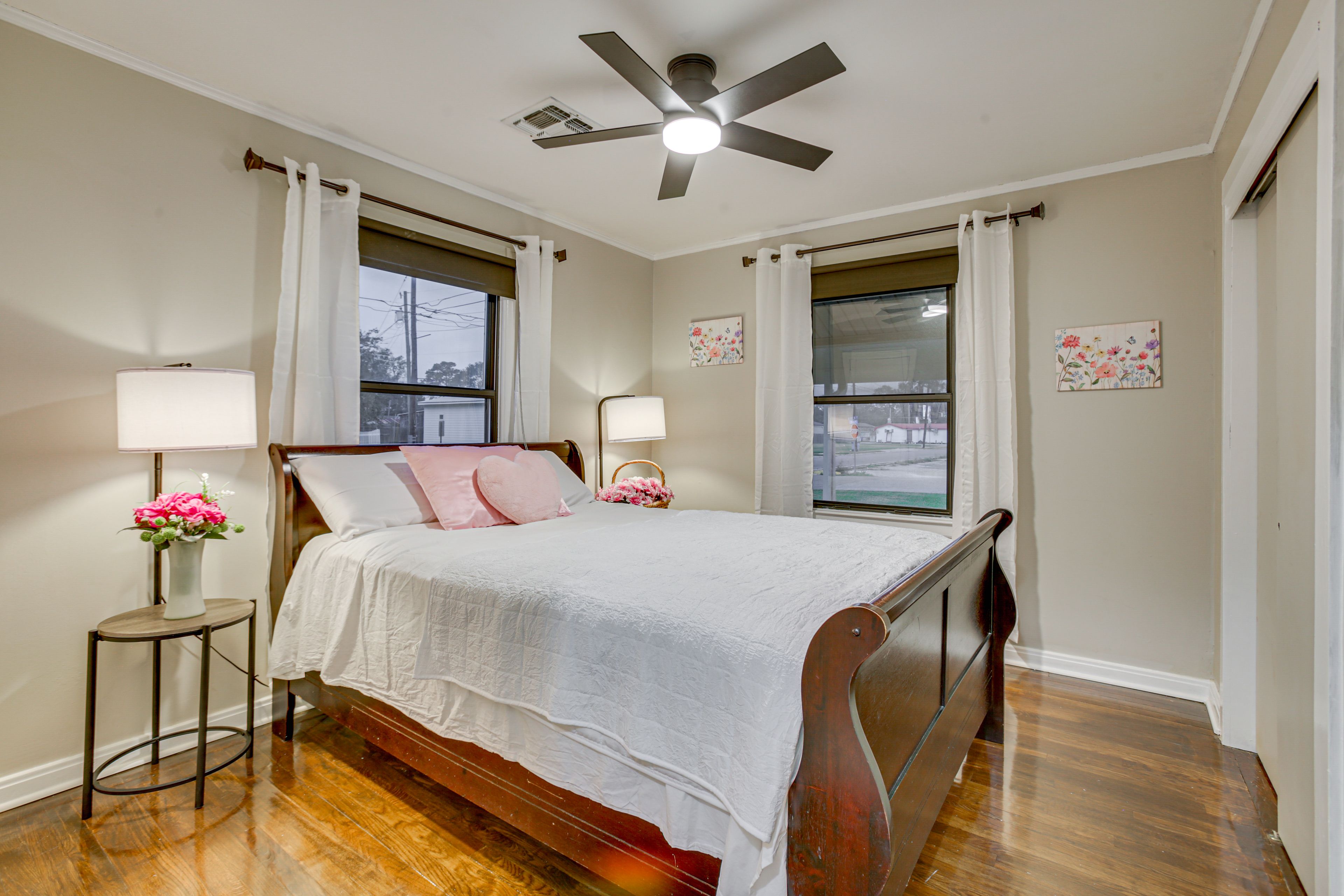 Bedroom 2 | Queen Bed