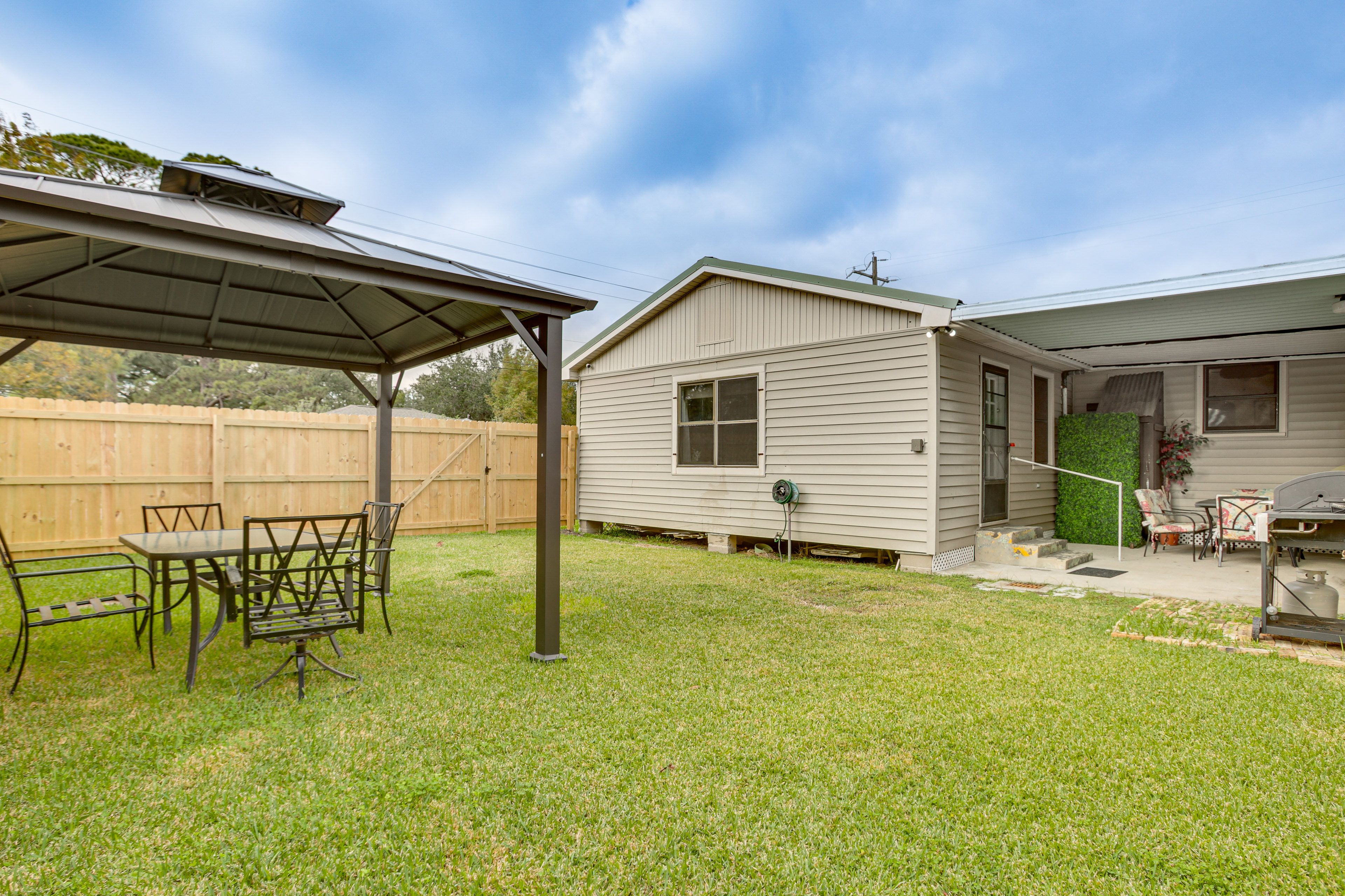 Fenced Yard | Gazebo
