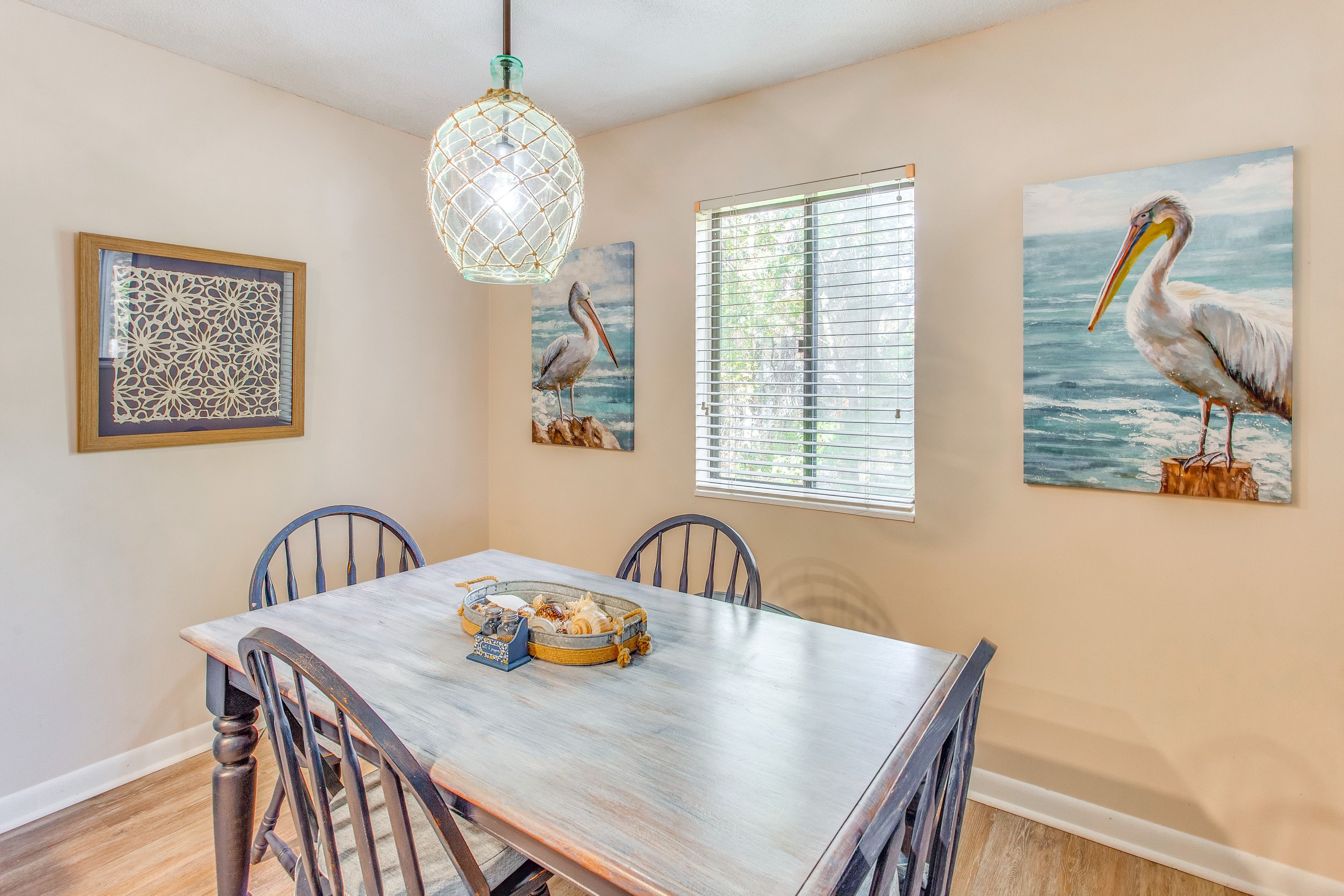 Dining Area | Dishware & Flatware
