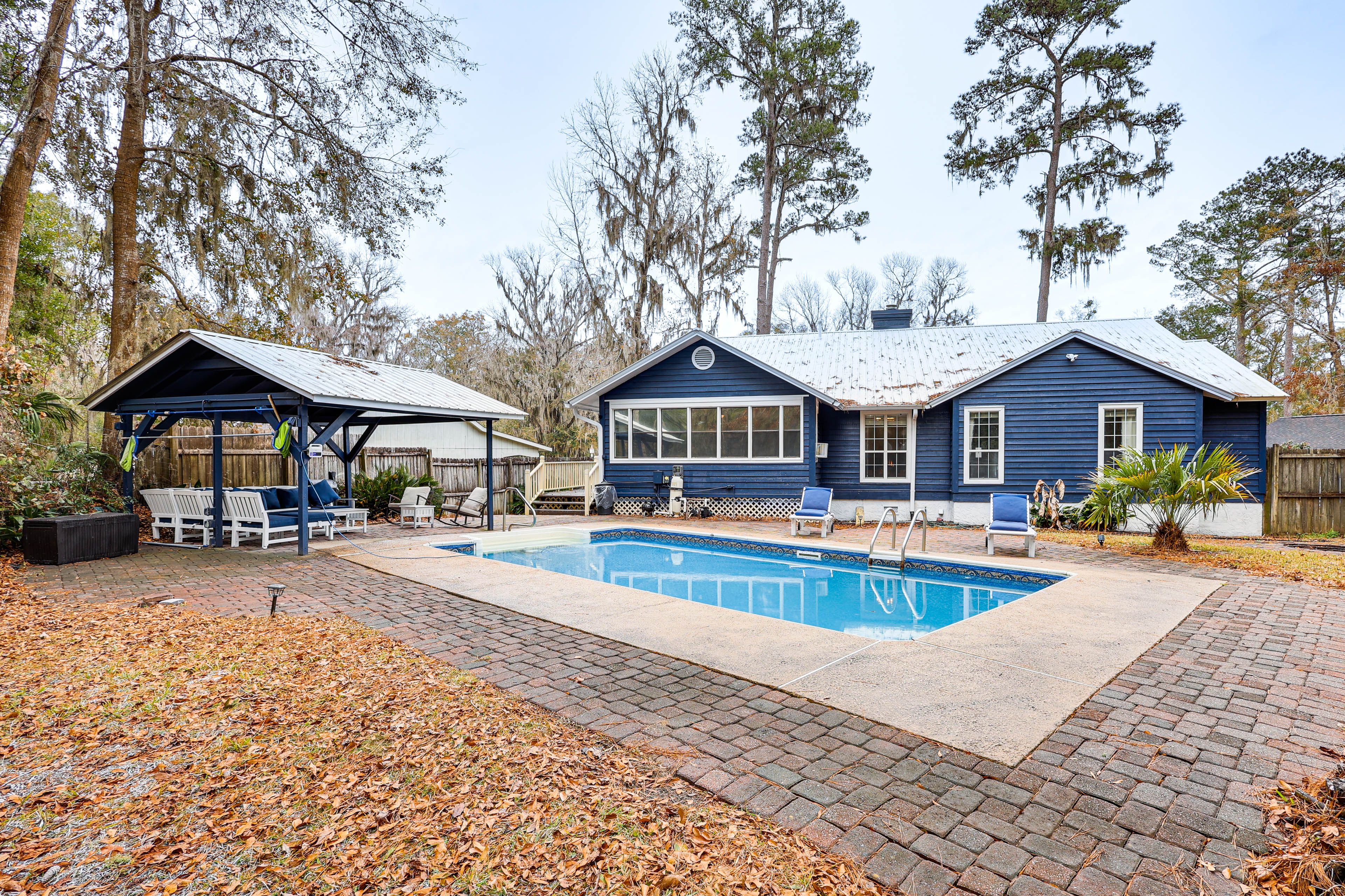 Brunswick Vacation Rental | 2BR | 2BA | Steps to Enter | 2,200 Sq Ft