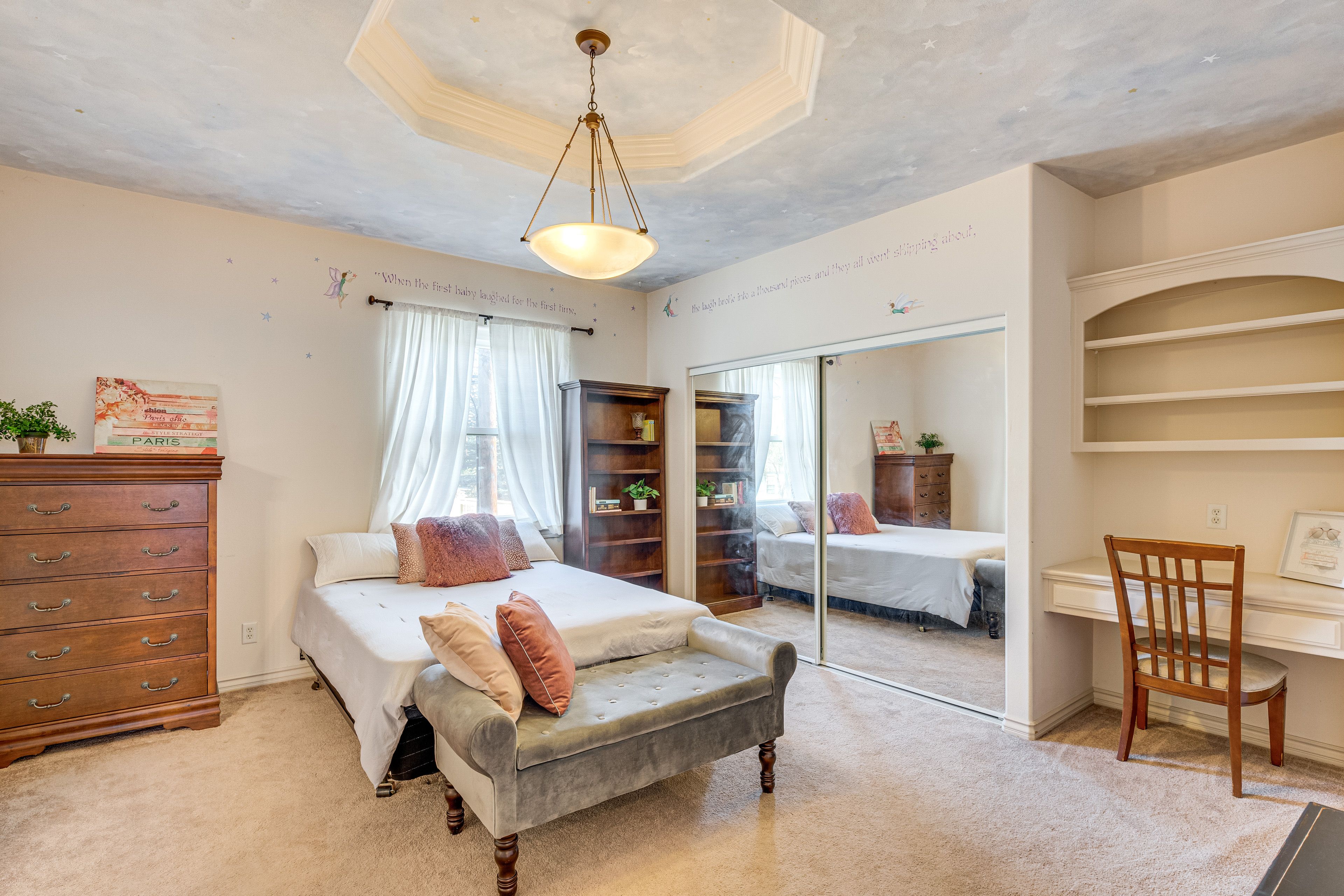 Bedroom 2 | Queen Bed | Laptop Workspace | 2nd Floor