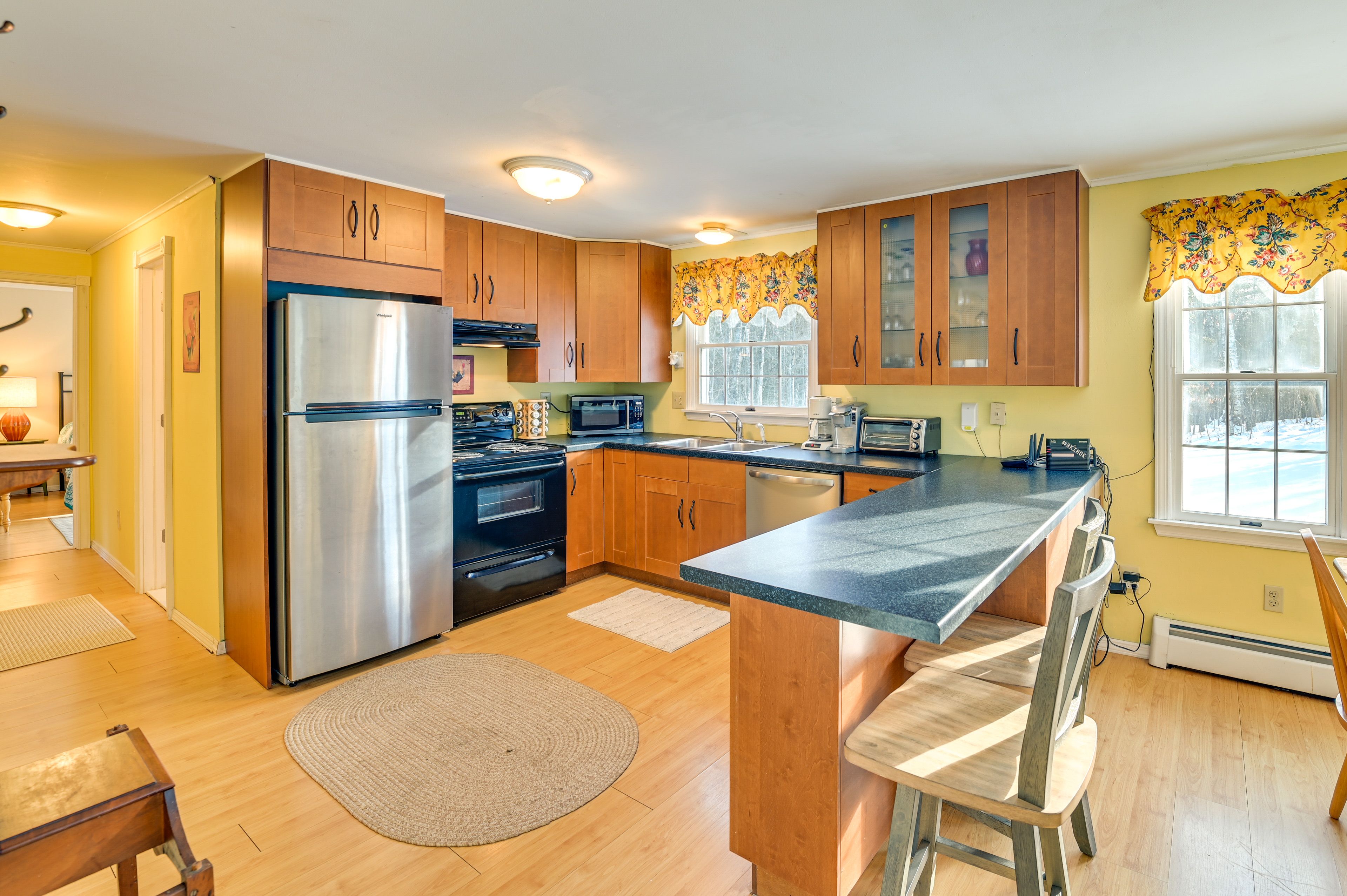 Kitchen | 1st Floor | Drip Coffee Pot | Keurig