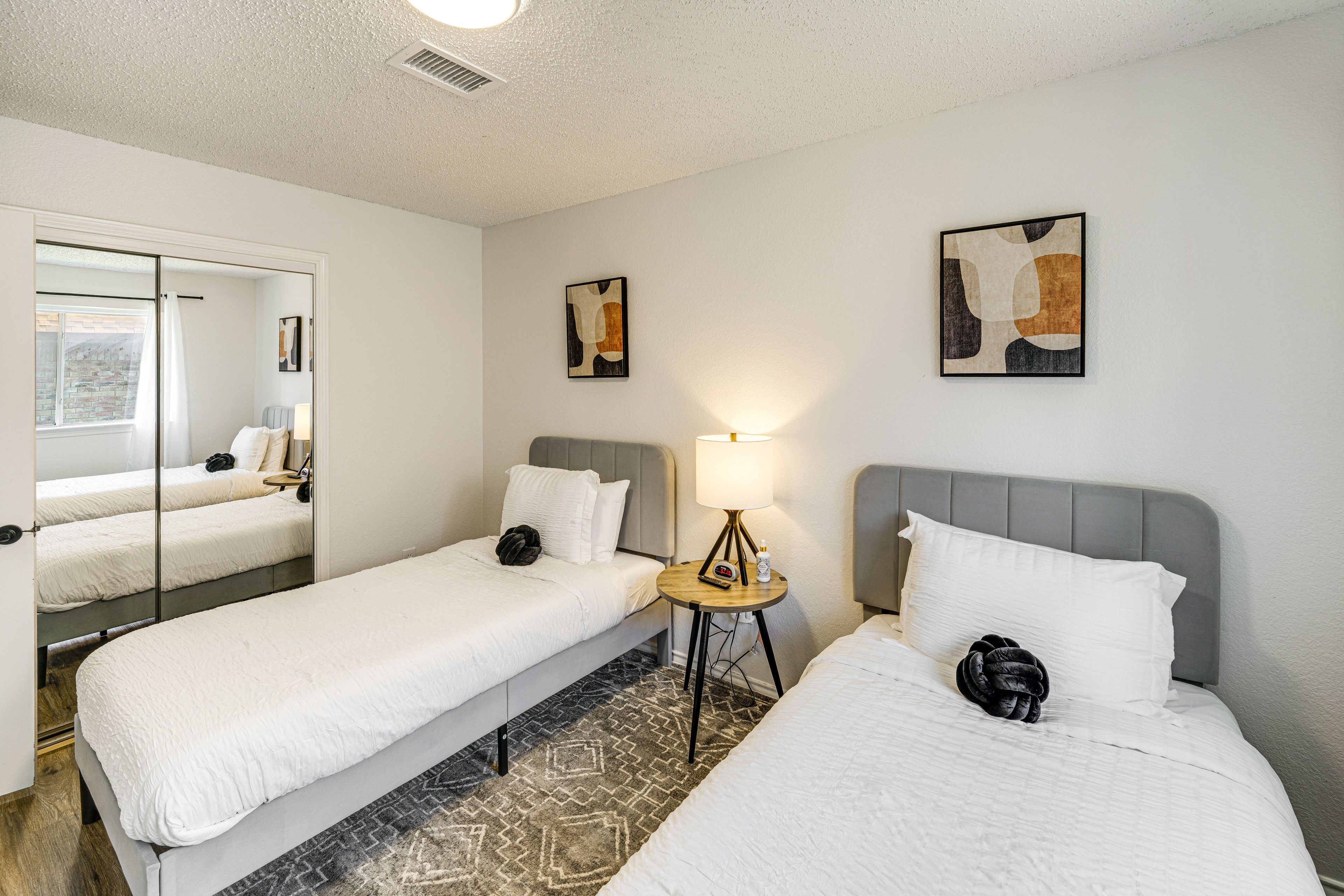 Bedroom 3 | 2 Twin Beds