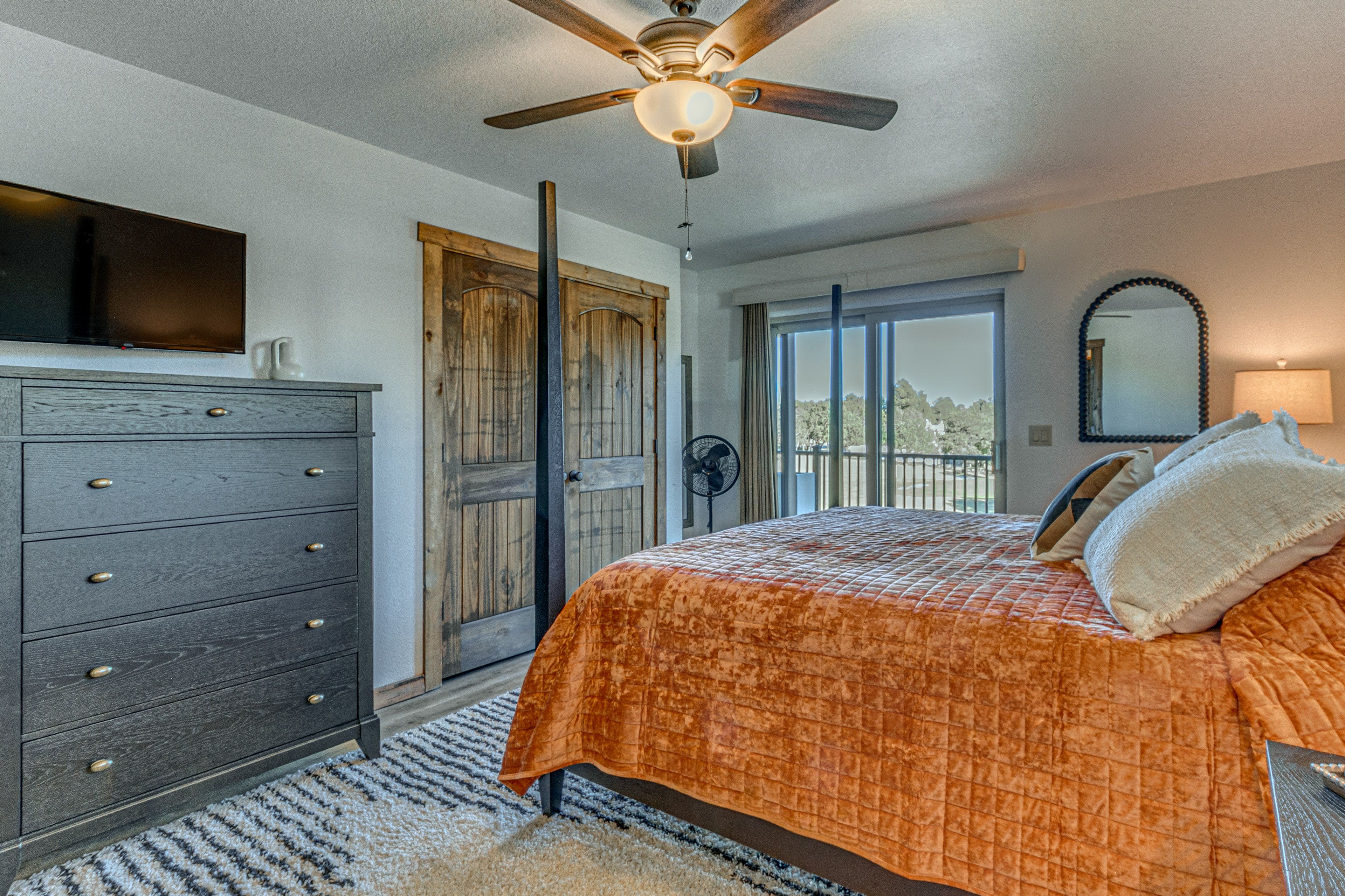 Bedroom 2 | King Bed | Main Level