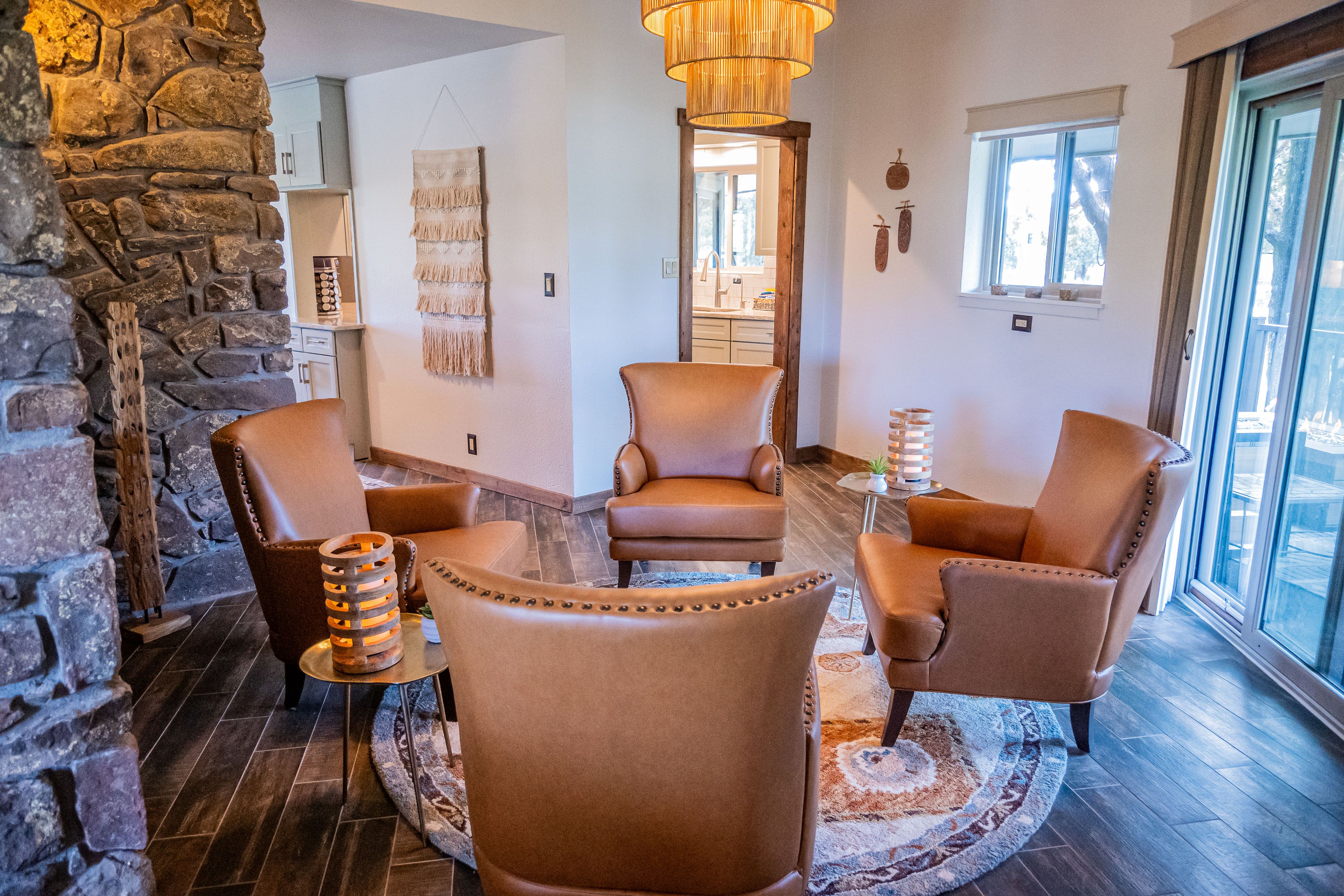 Sitting Area | Main Level