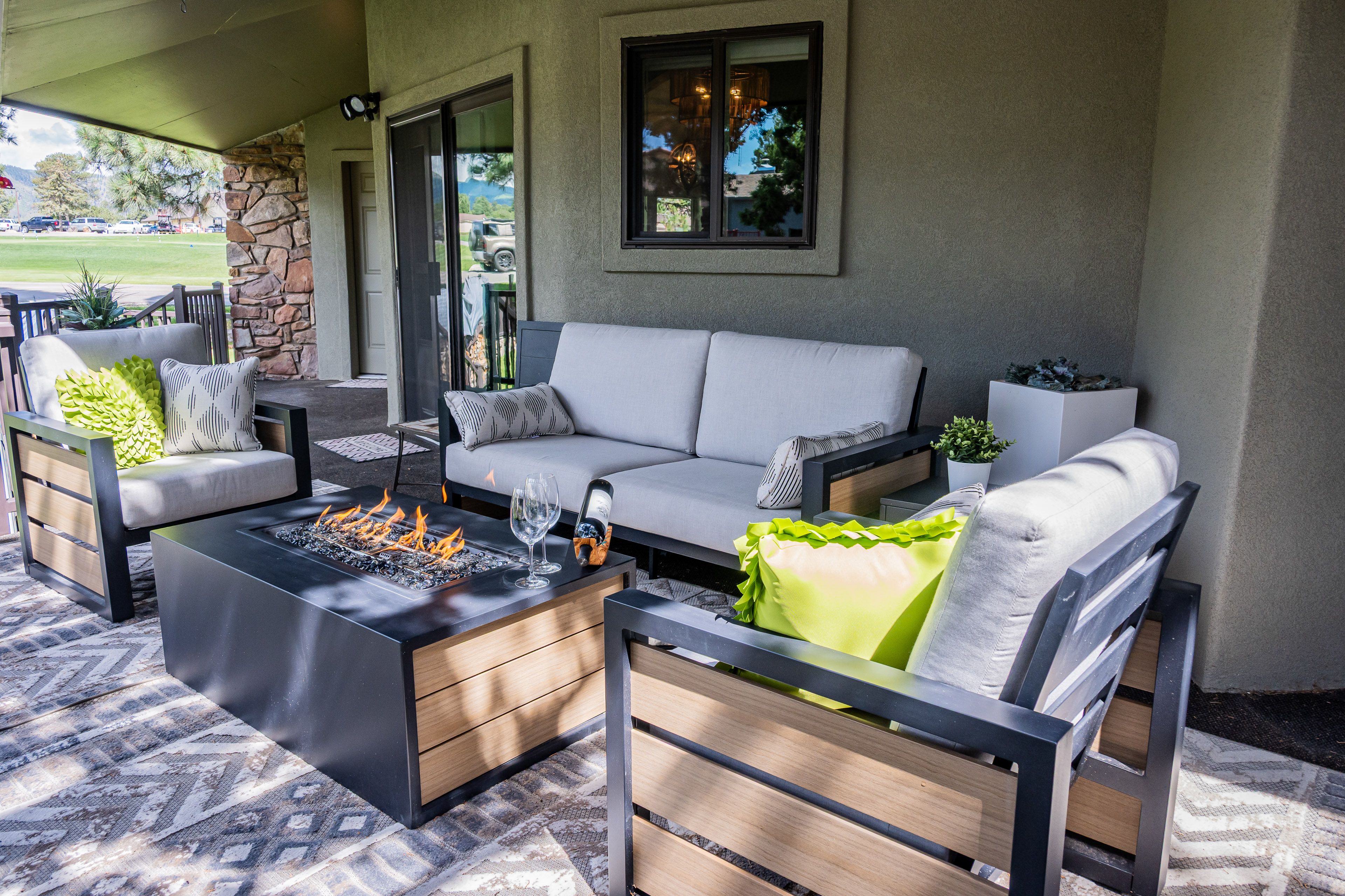 Deck | Blackstone Grill | Fire Pit | Seating