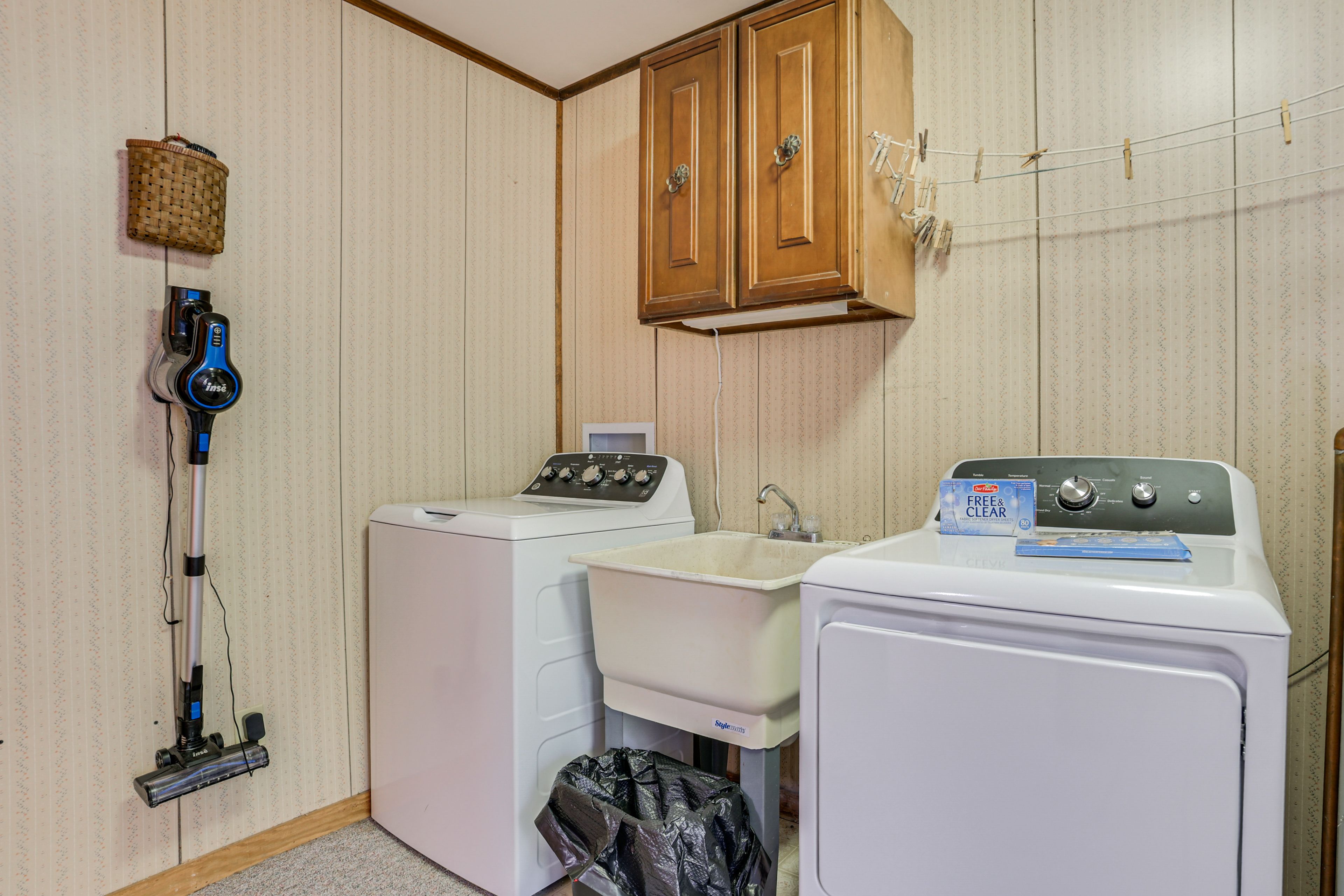 Washer & Dryer