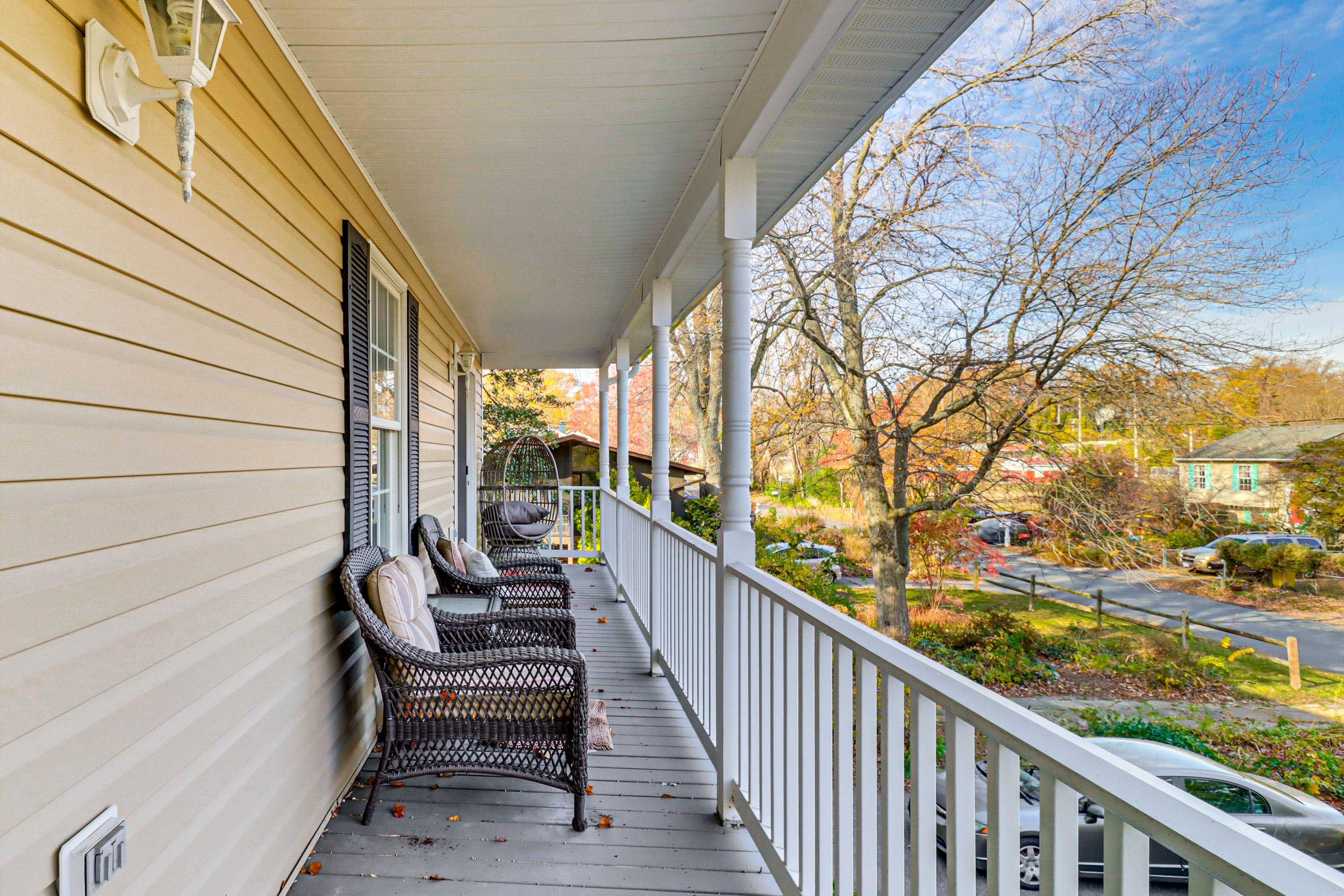 2nd-Floor Balcony