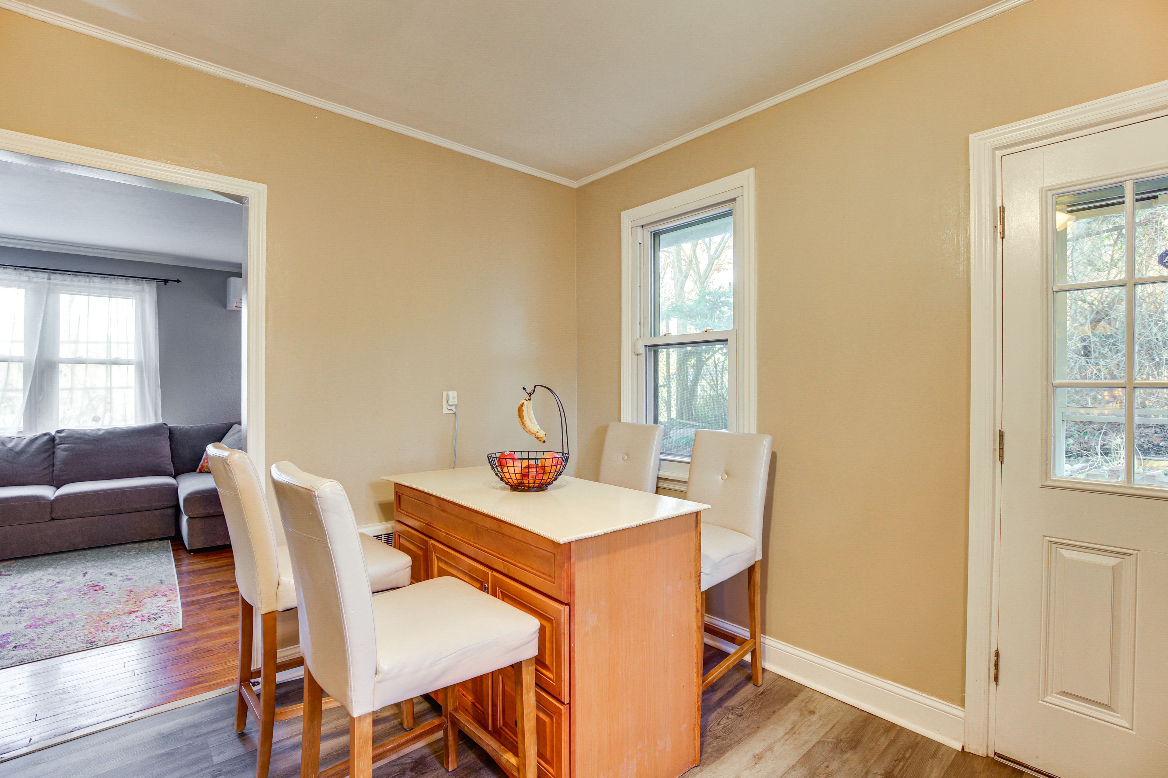 Dining Area | 1st Floor