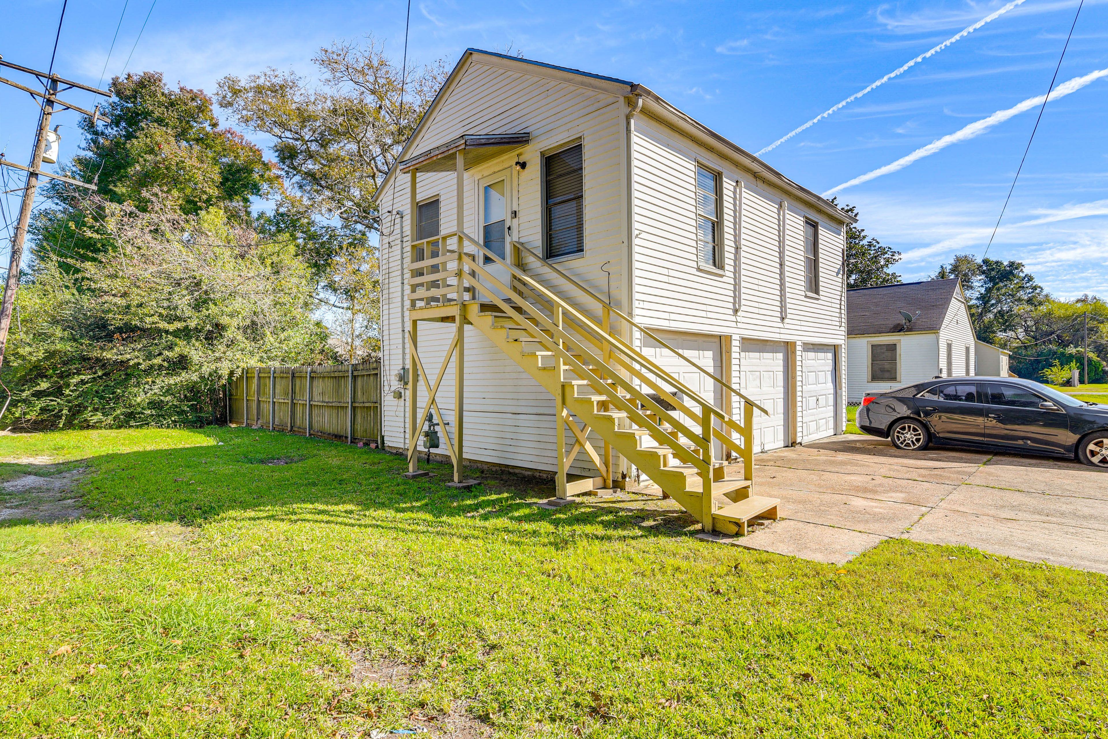 Unit Exterior | Yard Area