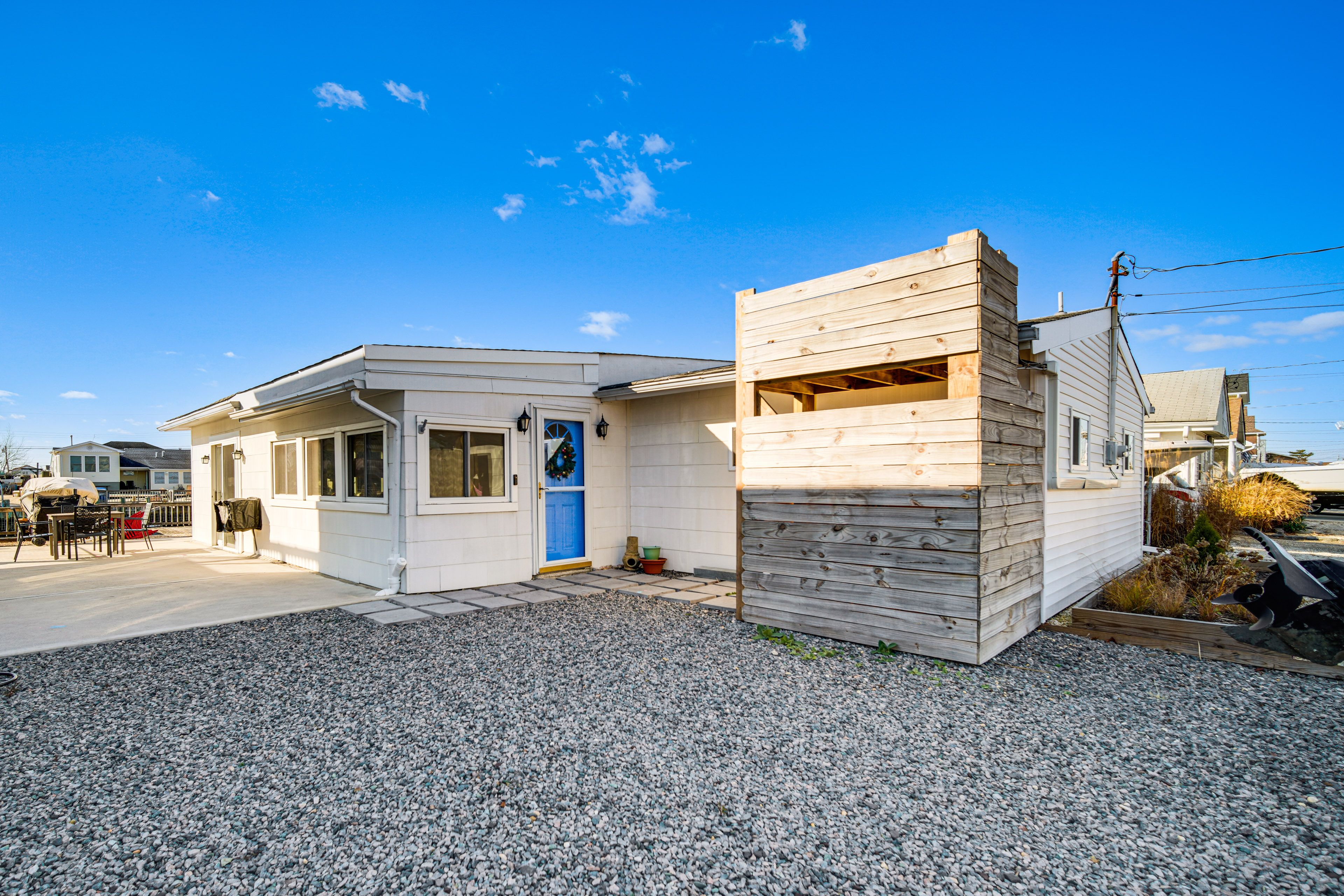 House Exterior | Keyless Entry