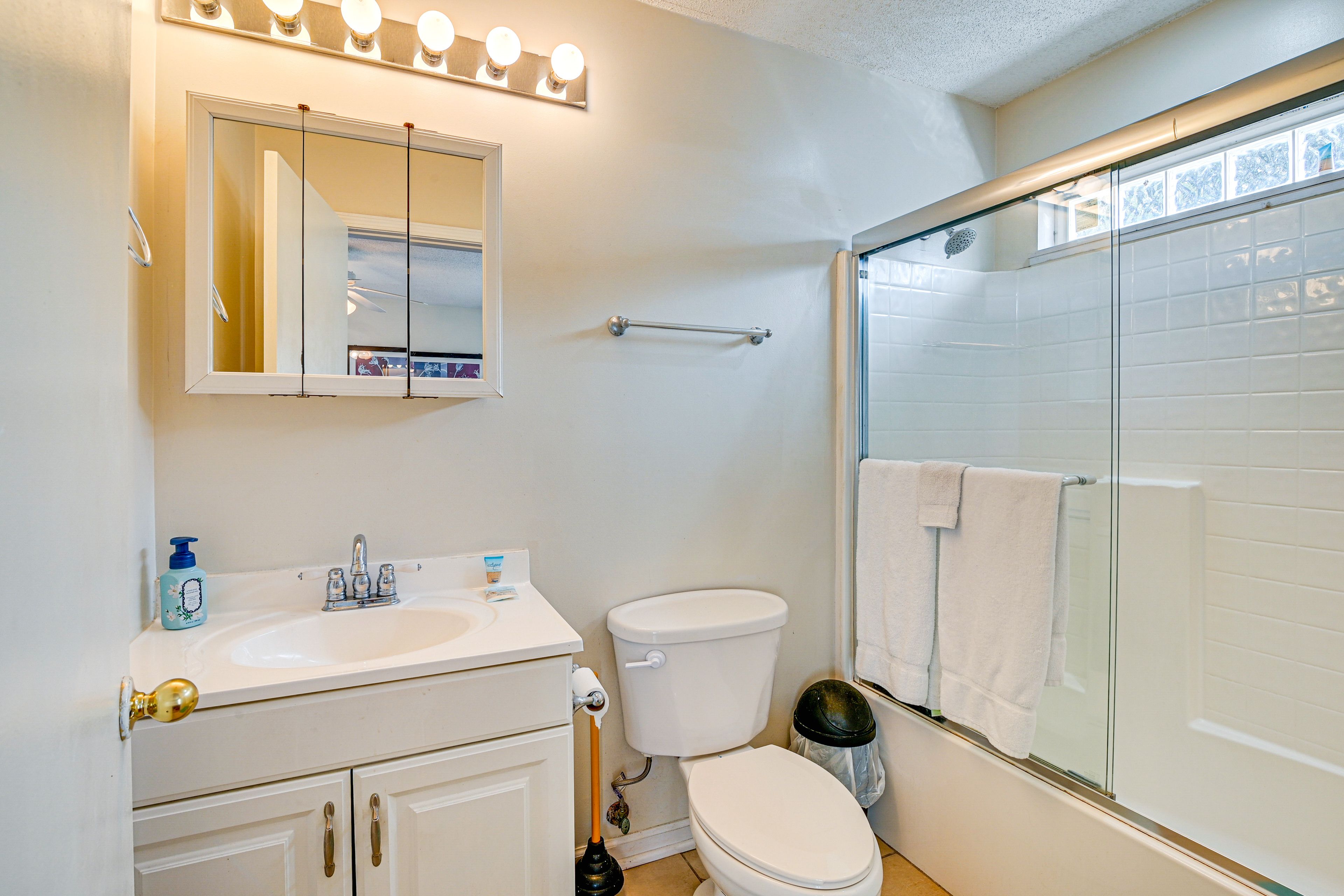 En-Suite Bathroom | Towels Provided