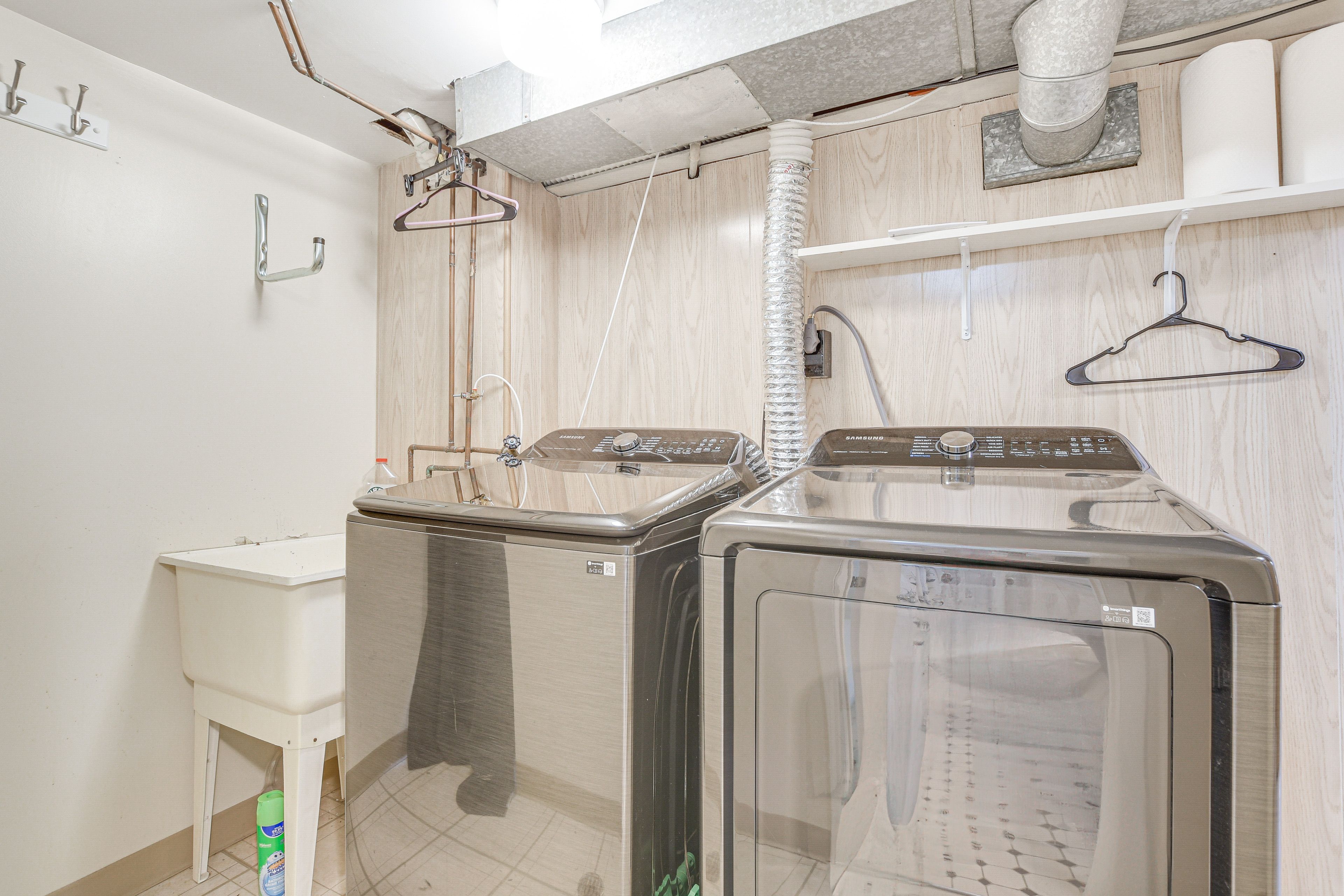 Laundry Room | Lower Level