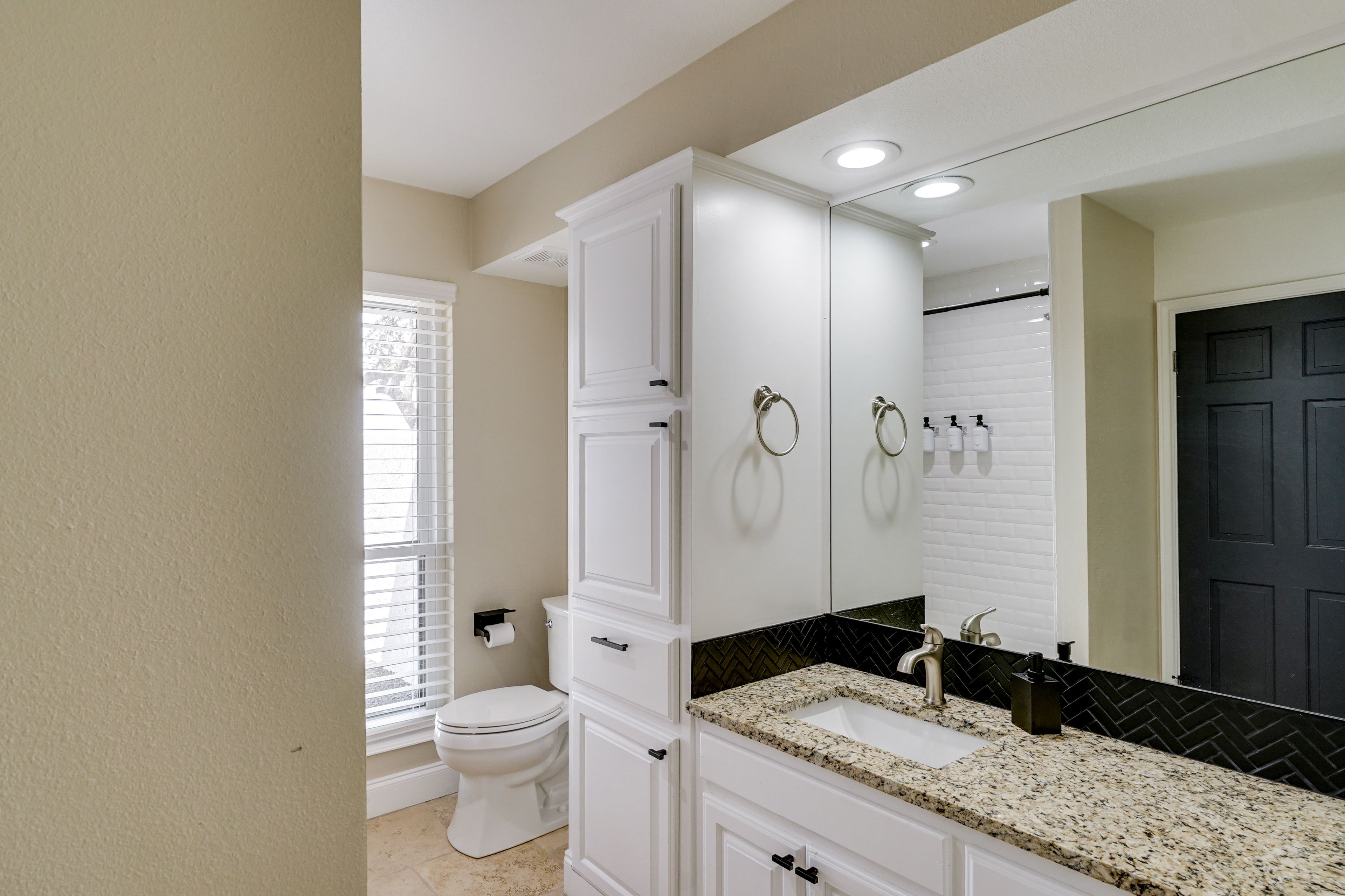 En-Suite Bathroom | Bathtub/Shower | 2nd Floor