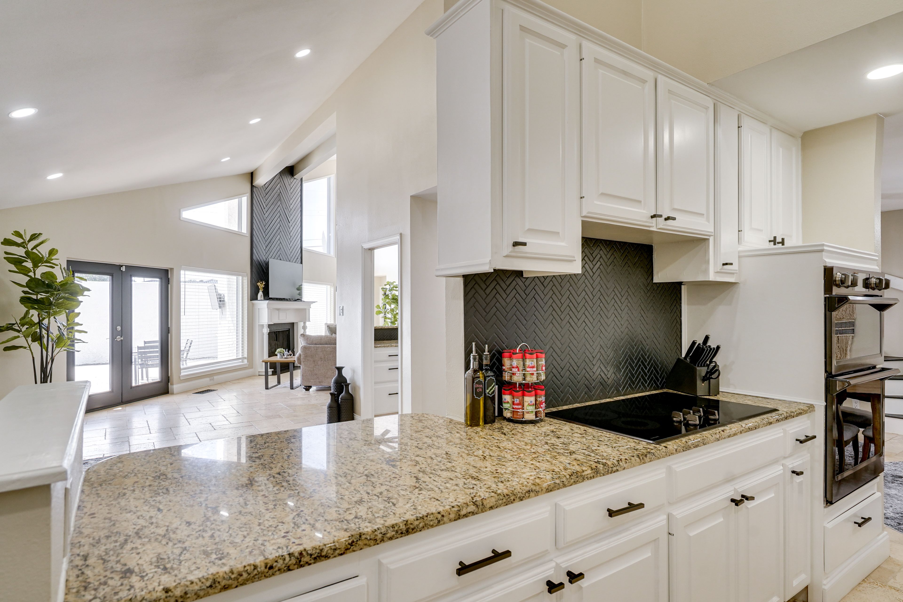 Kitchen | Dishwasher | Refrigerator | 1st Floor